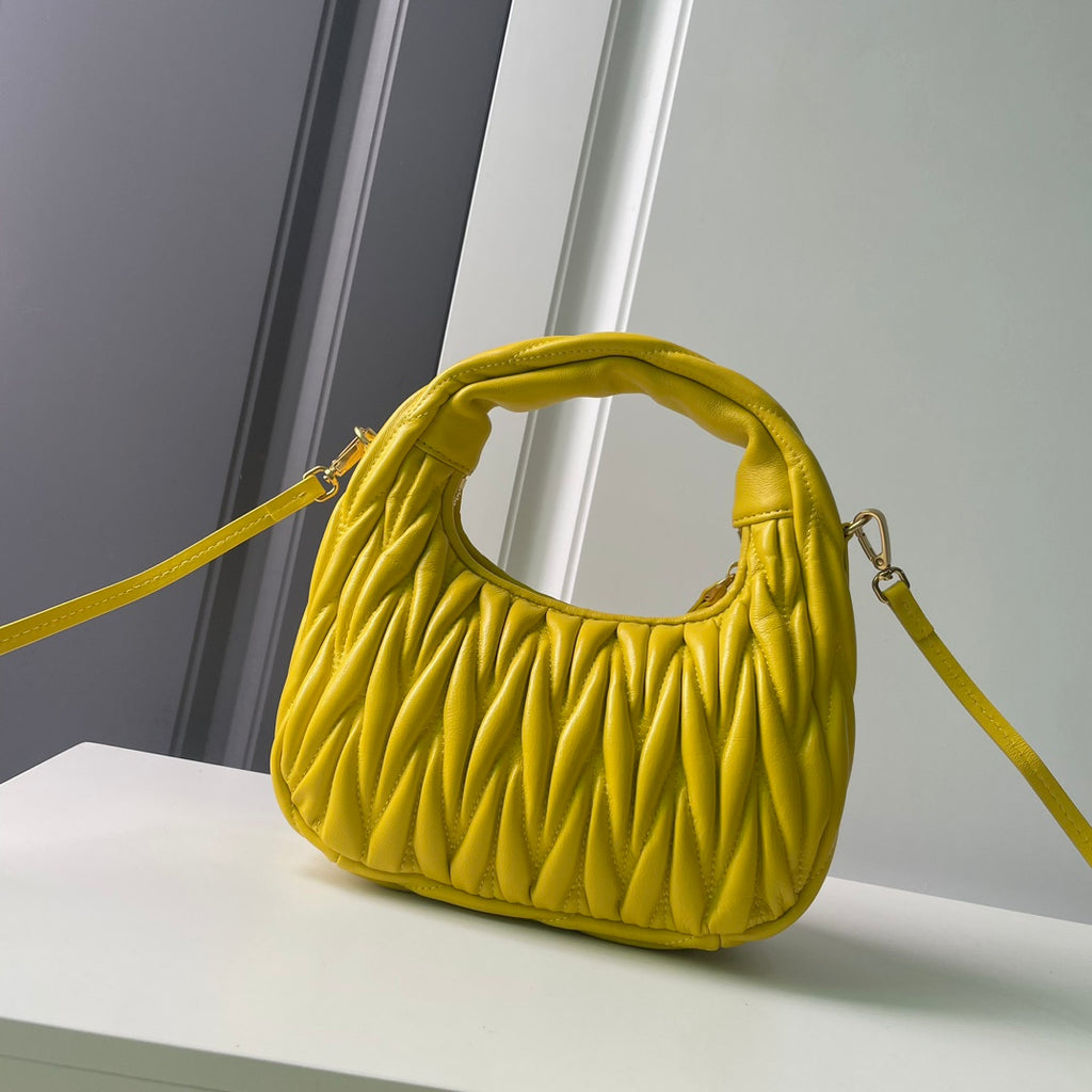 B1P46A116 Popular leather bag
