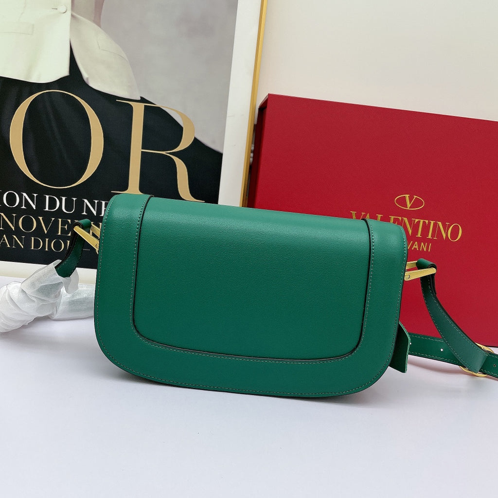 B5X111VL45 Popular  leather bag 