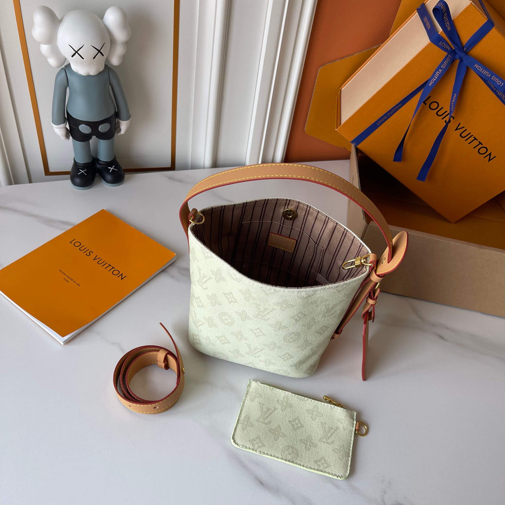B1P36E29 Popular  bag