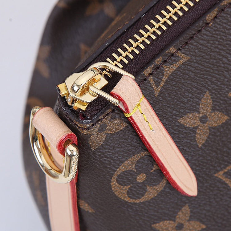 B1P20E7 Popular  leather bag 