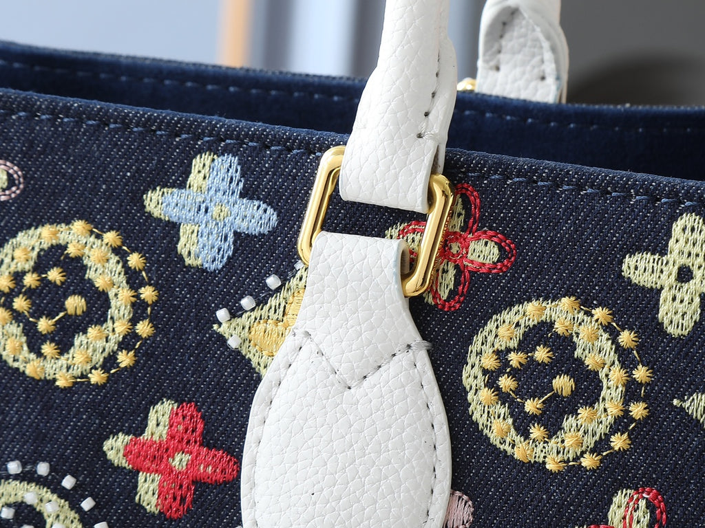 B1R15E22 Popular  genuine leather embroidered bag