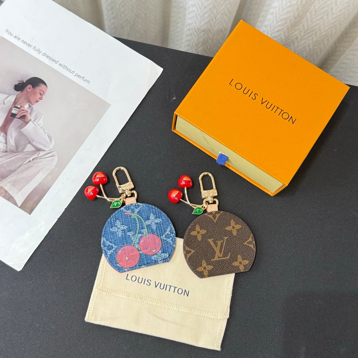 A1Q95E32 Popular bag 's charms accessories