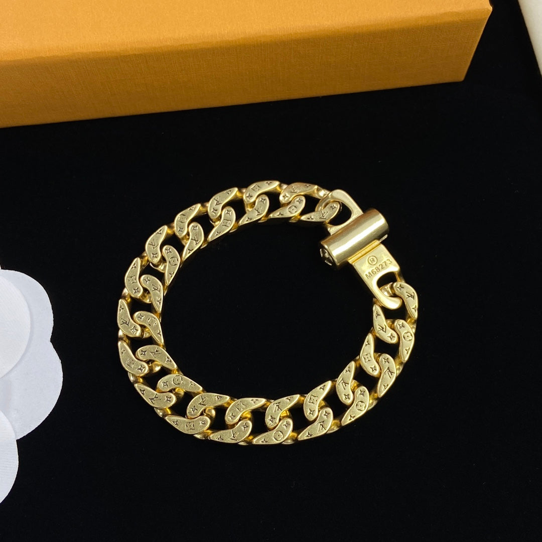X1N83E234  Popular Bracelets