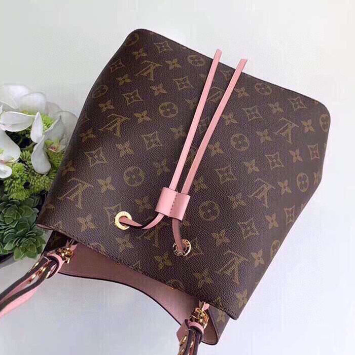 B1P20E81 Popular  leather bag 