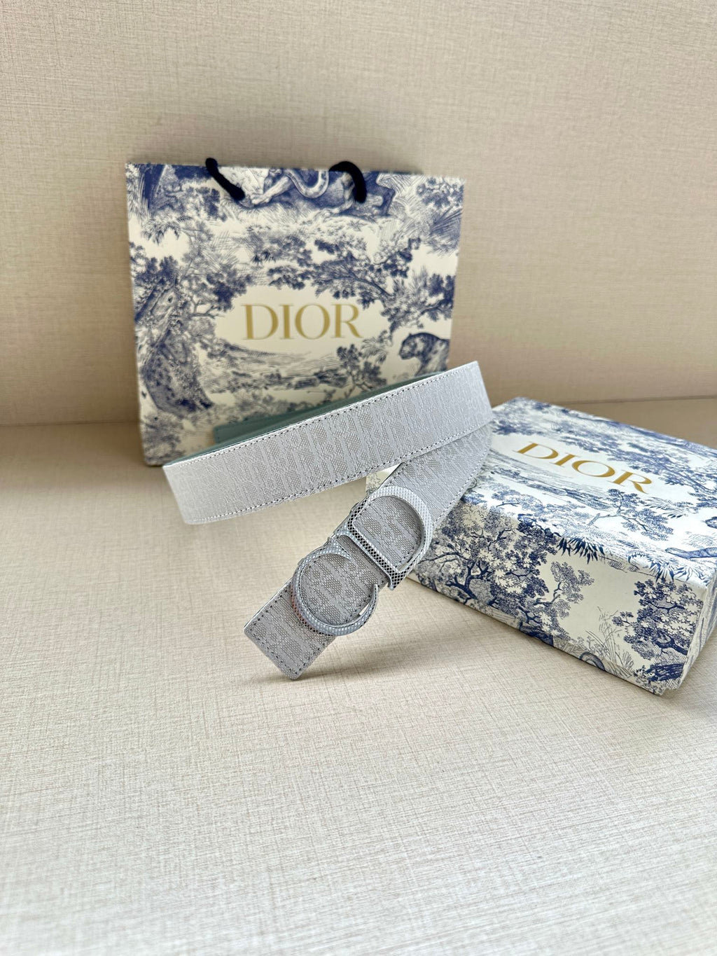 P1R55D197 Popular   High quality belt With full package