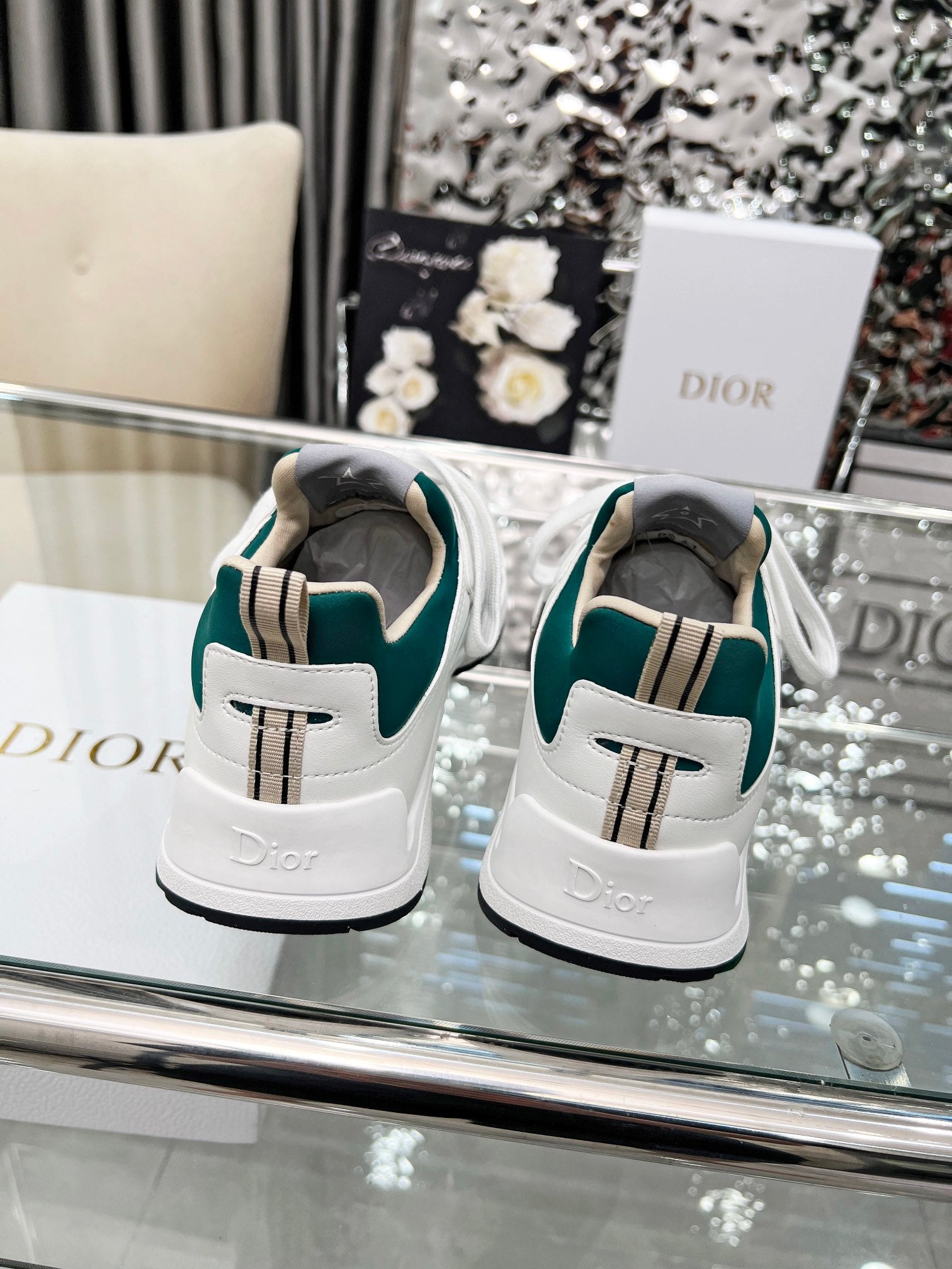 Z2Q105D309 Popular high-quality Shoes