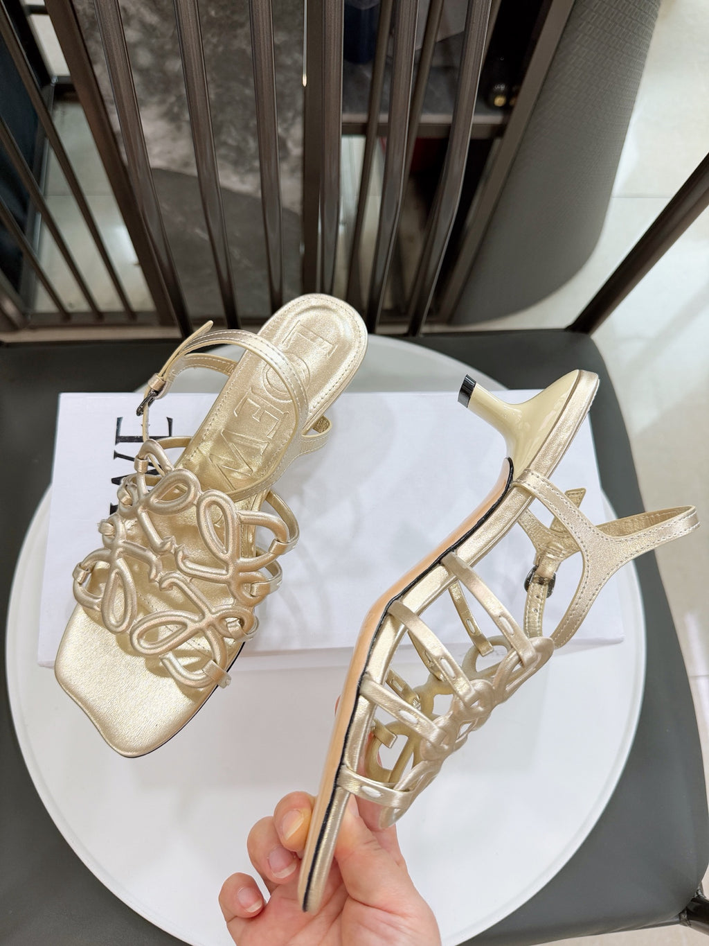 Z2R76A12 Popular high-quality  leather shoes