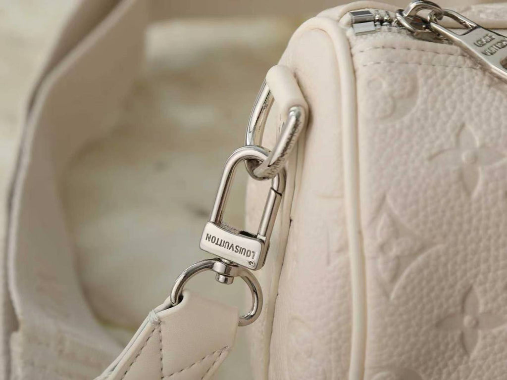 B1R76E52 Popular leather bag