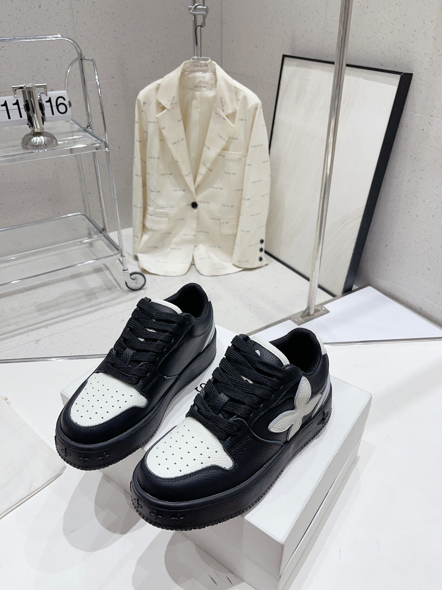 Z1Q105A345 Popular  Shoes
