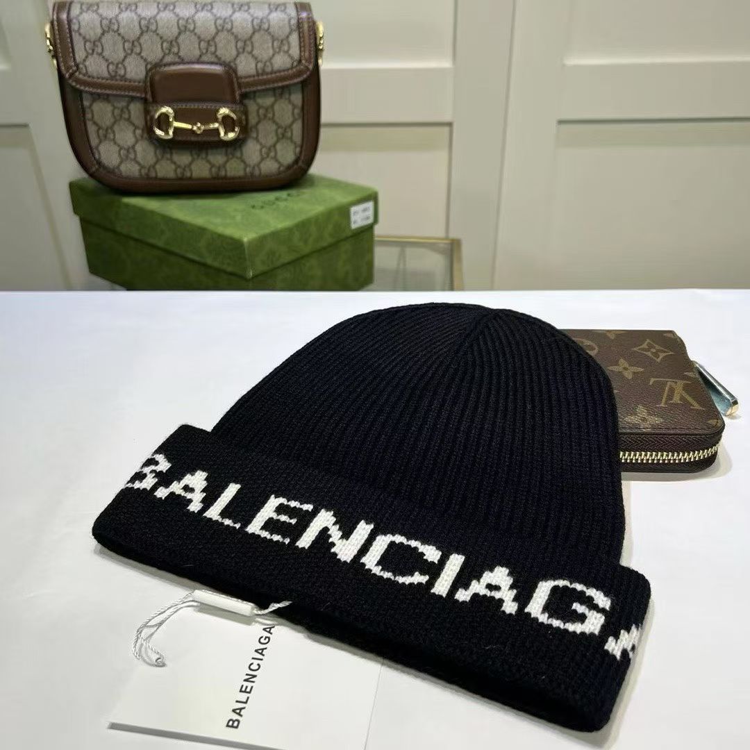 M1R86J86 Popular hats