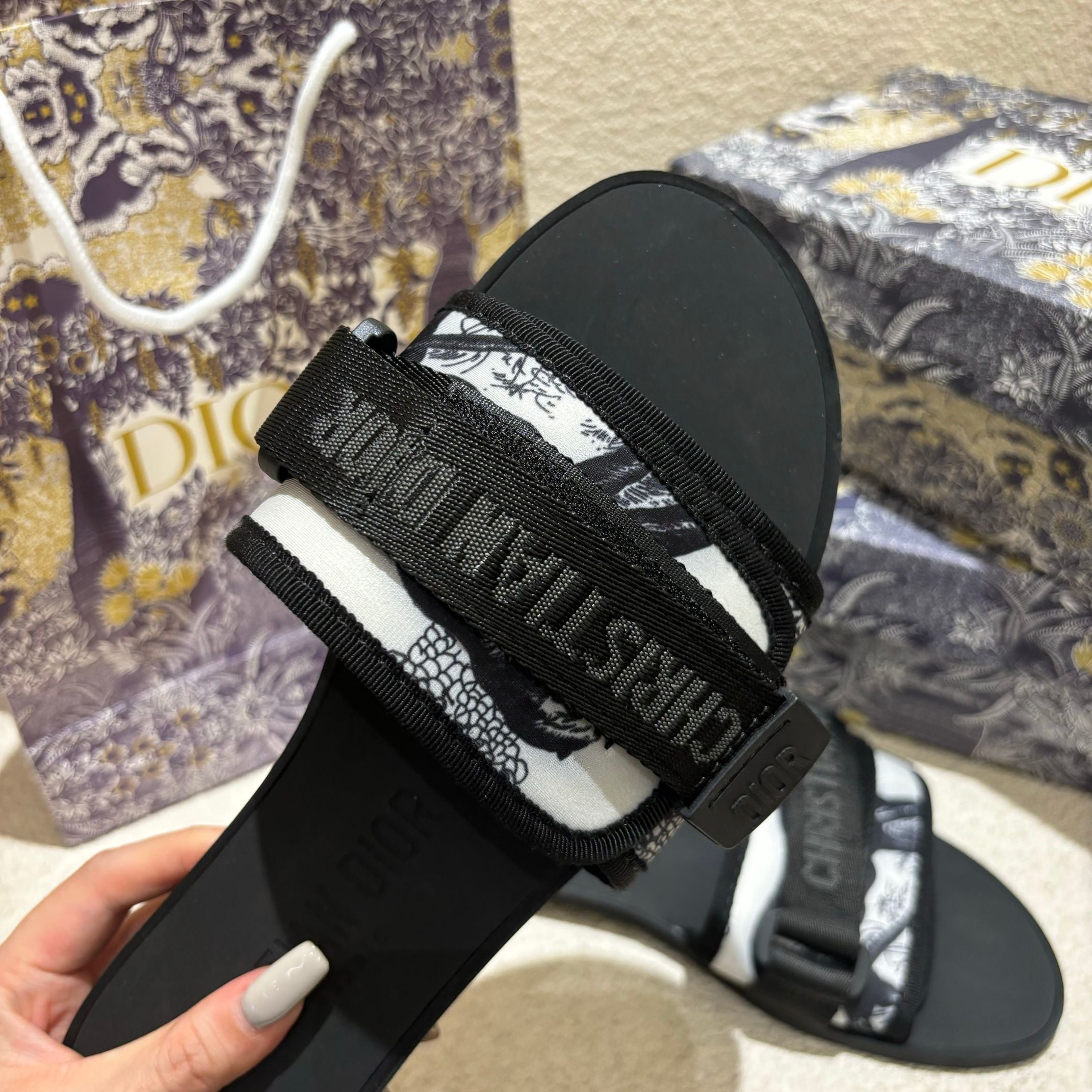 Z1ZD17 Popular slippers