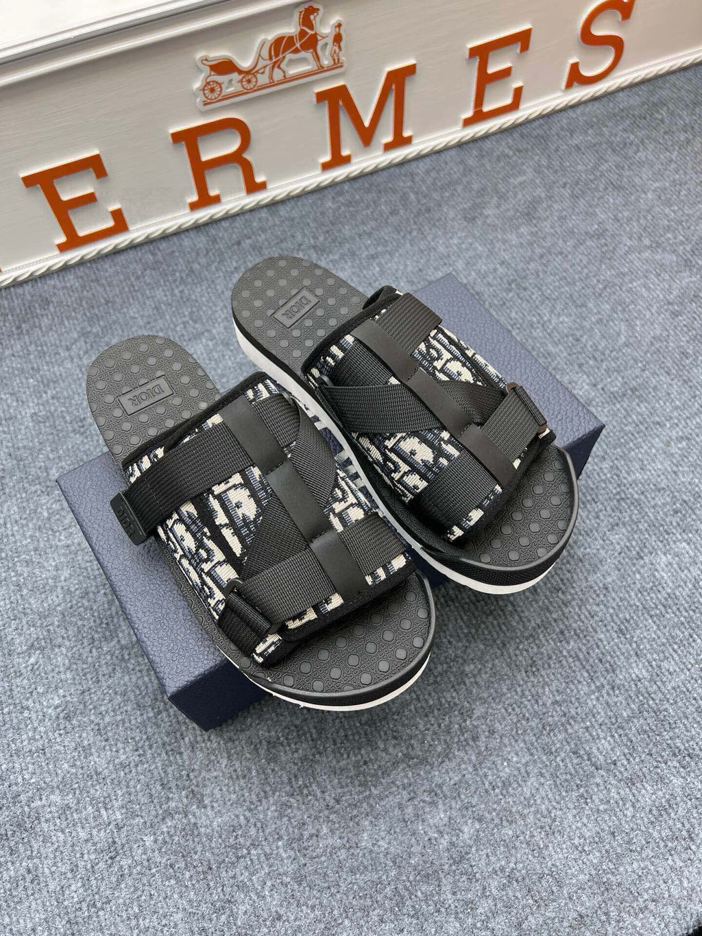 Z5Z35D305 Popular Slippers