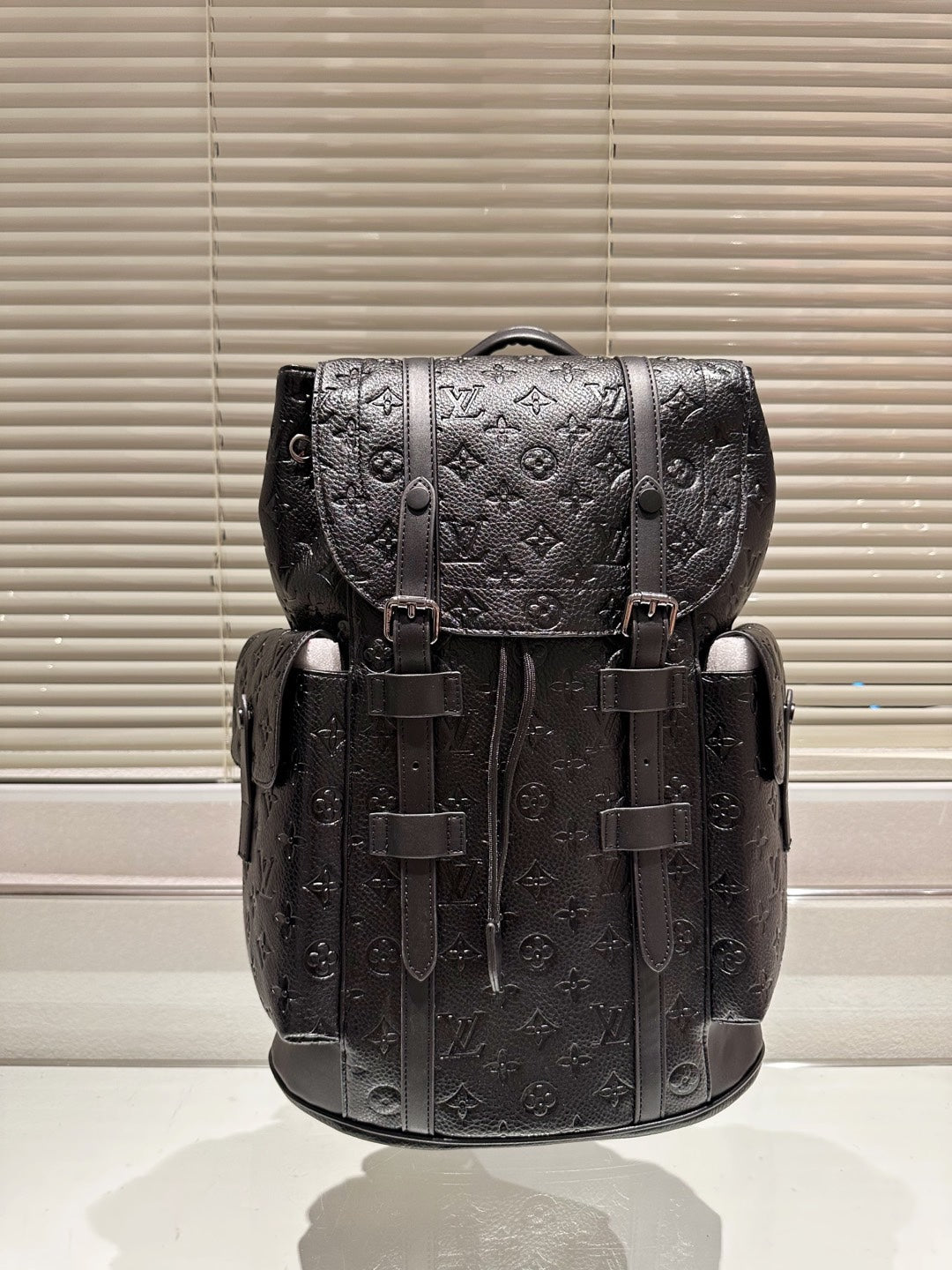 B6X83E57 Popular leather bag 