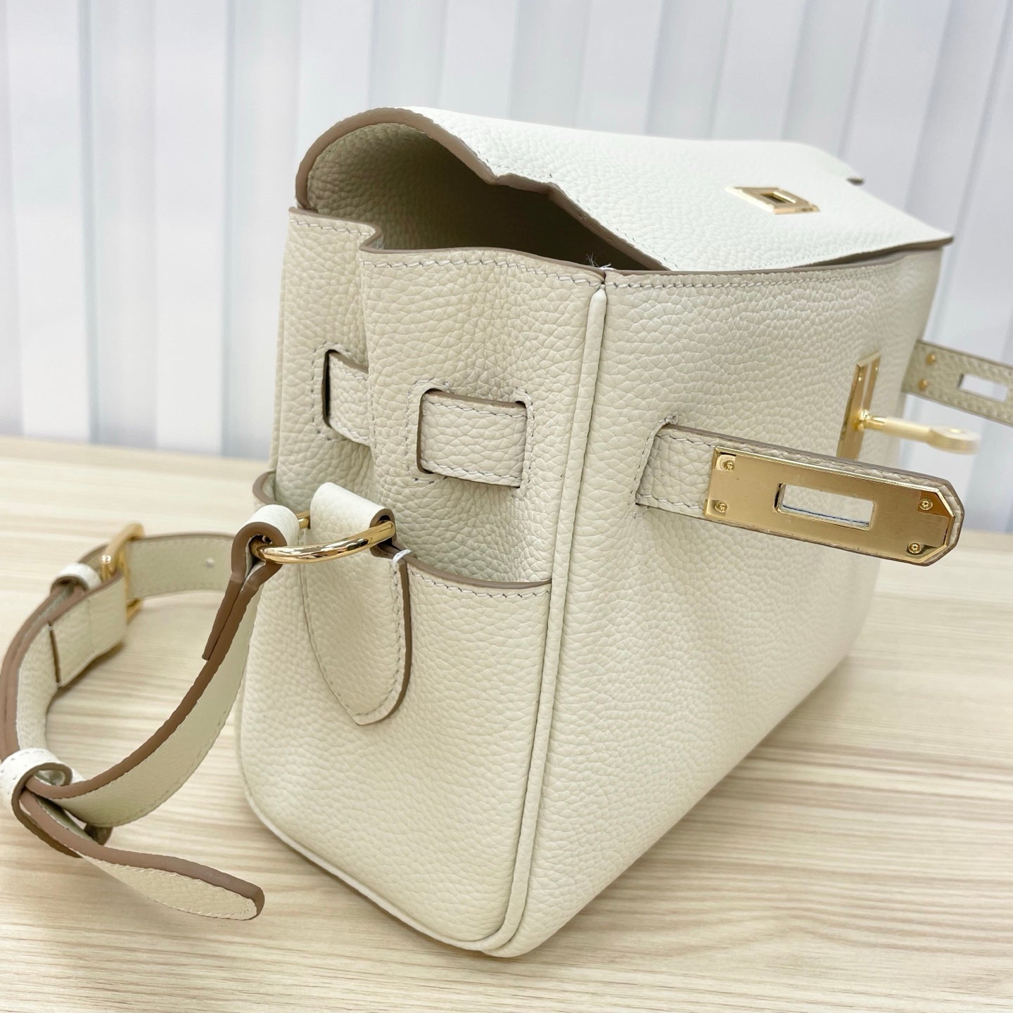 B1R15H4 Popular   leather bag