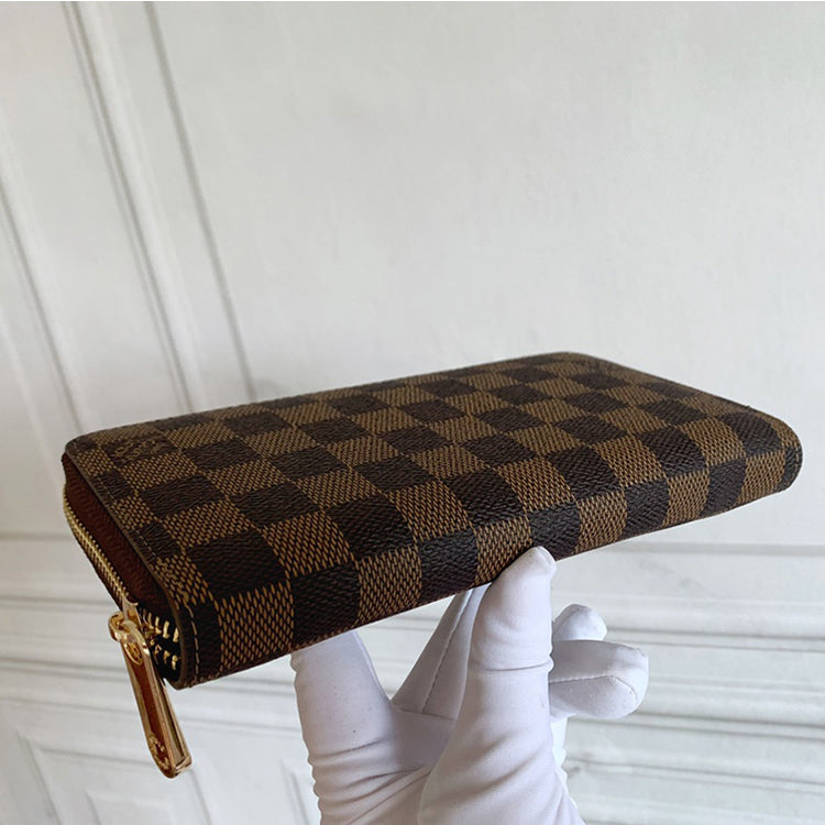 B1P11E04 Popular Leather wallets