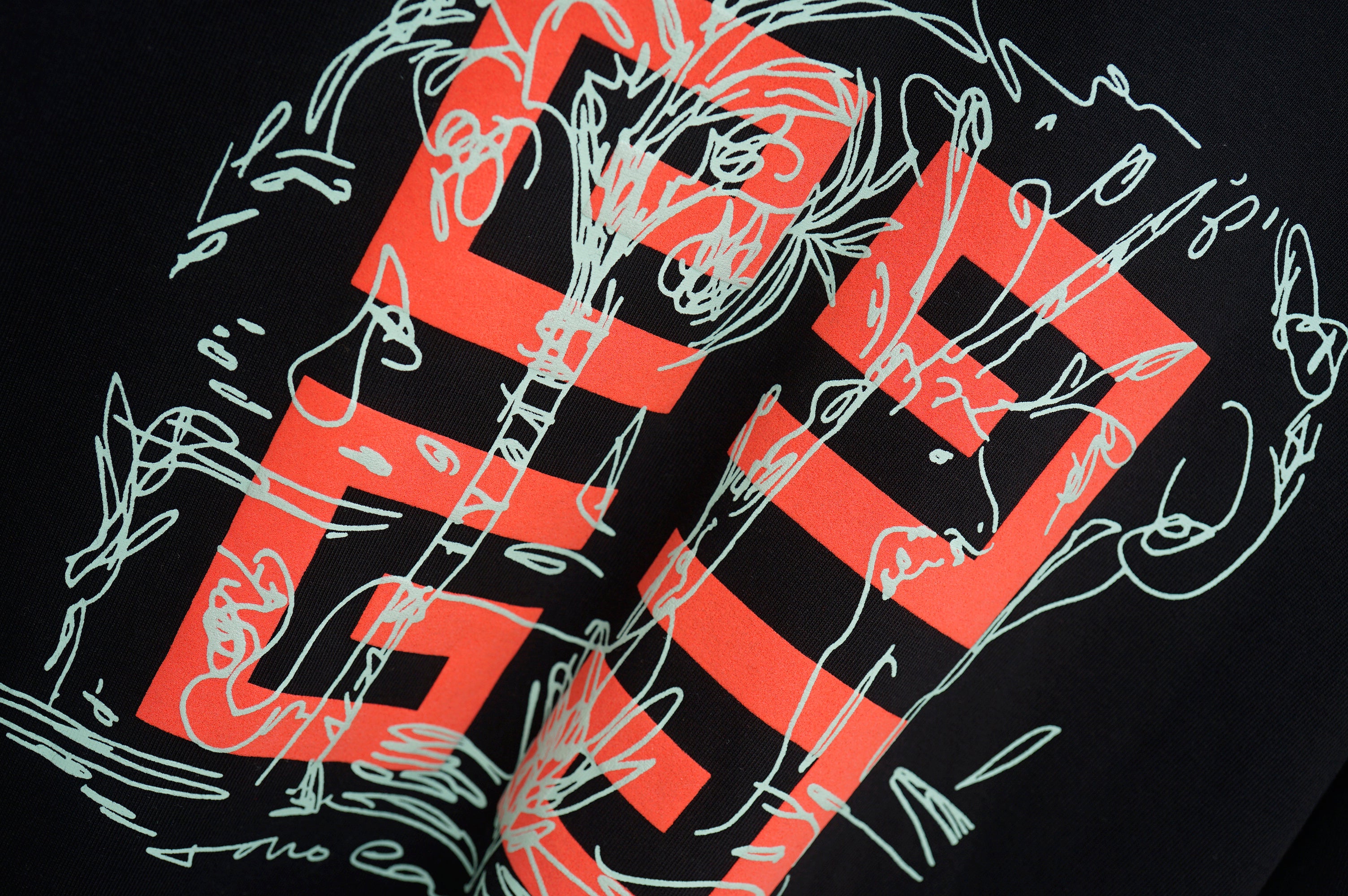 U1R76A5 Popular T-shirts