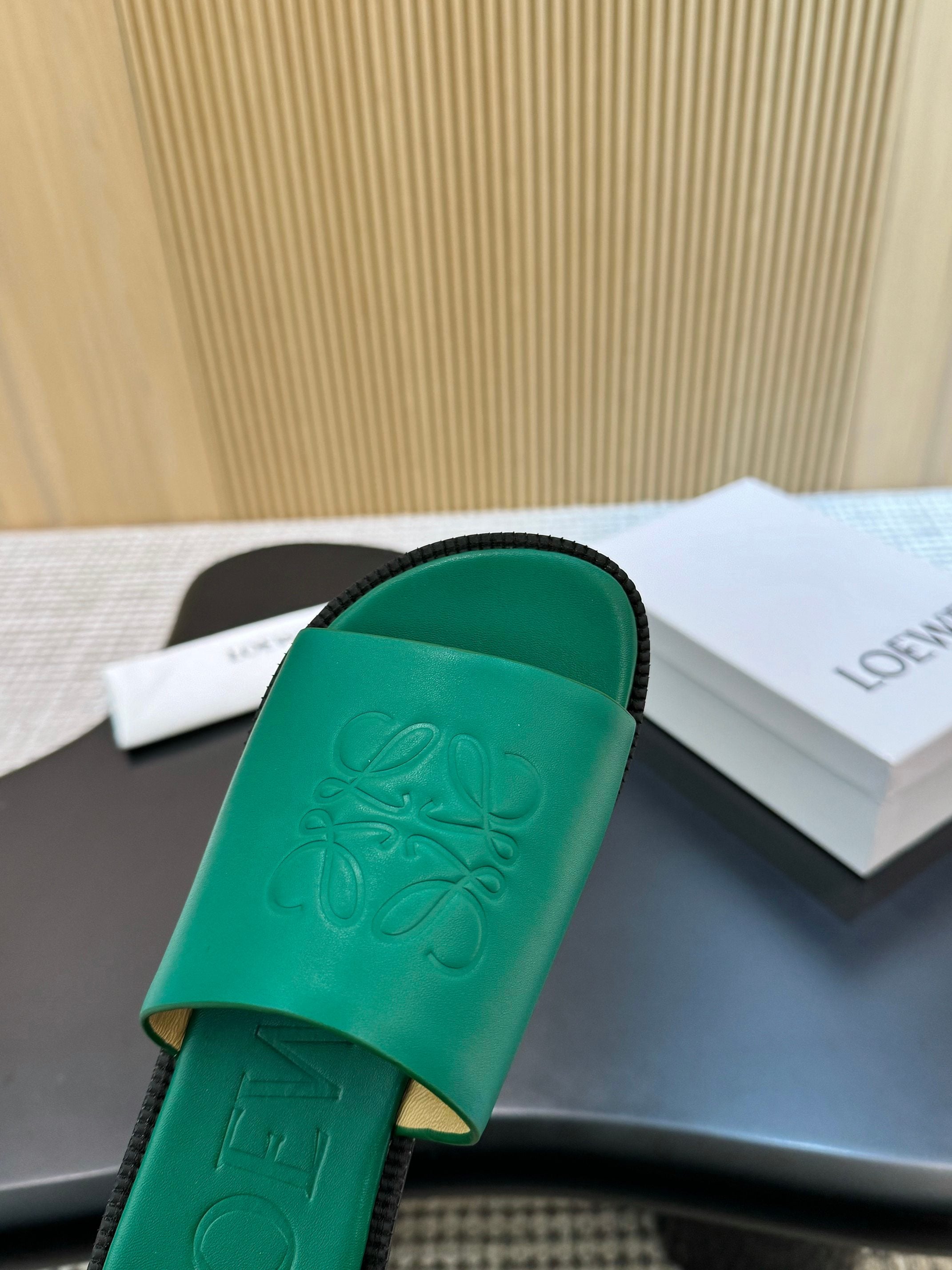 Z2R66A18 Popular high-quality leather shoes