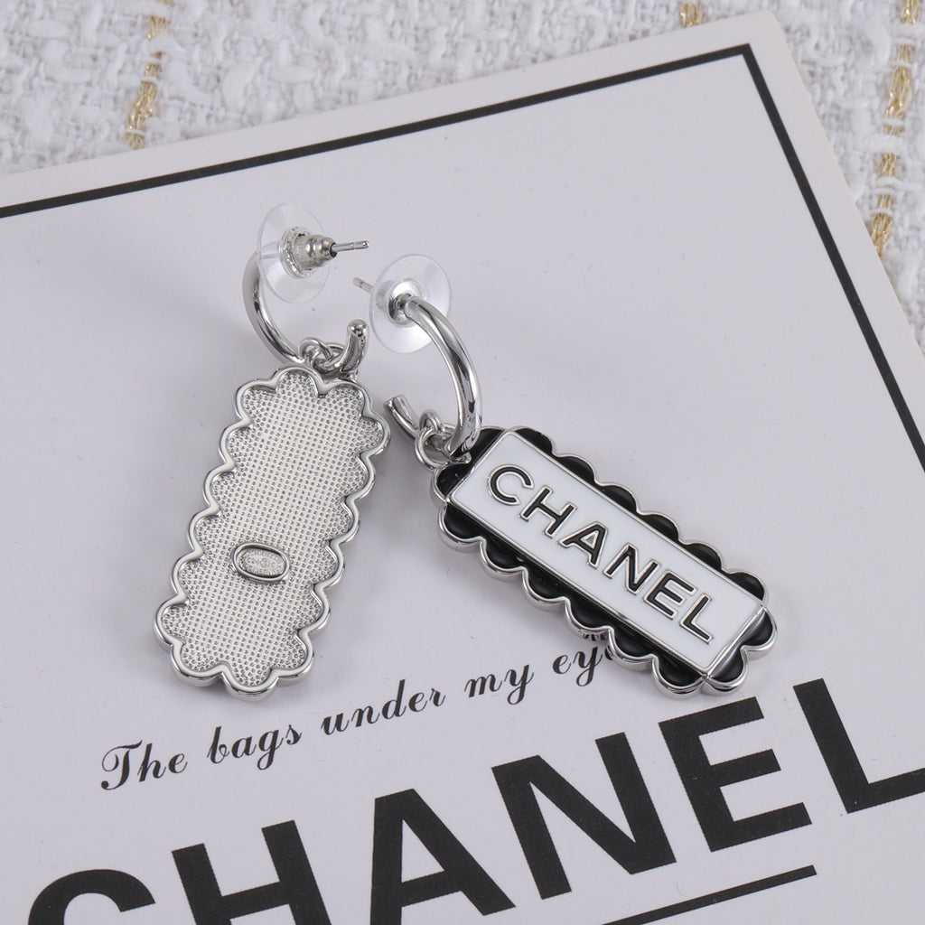X1Z94C1091E Popular  Earrings