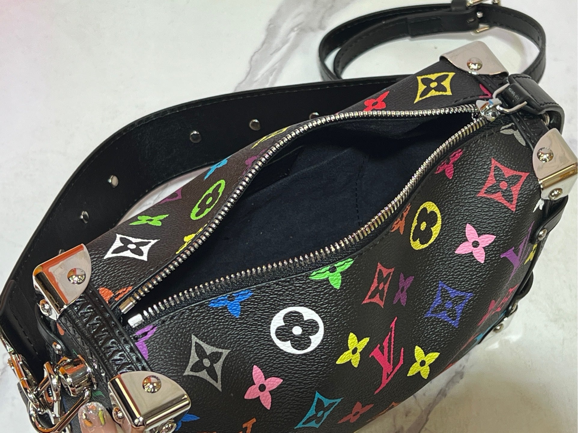 B1W35E101 Popular leather bag