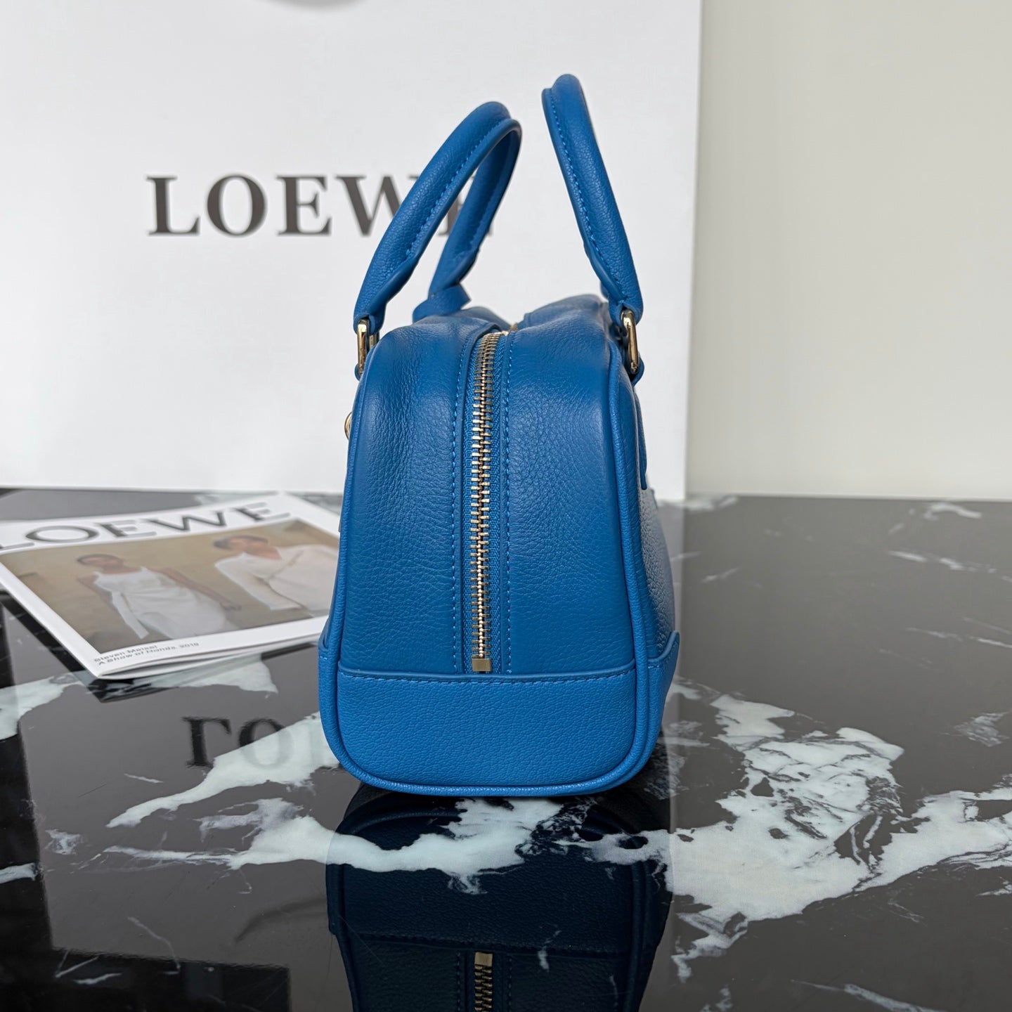 B1R66A12 Popular leather bag