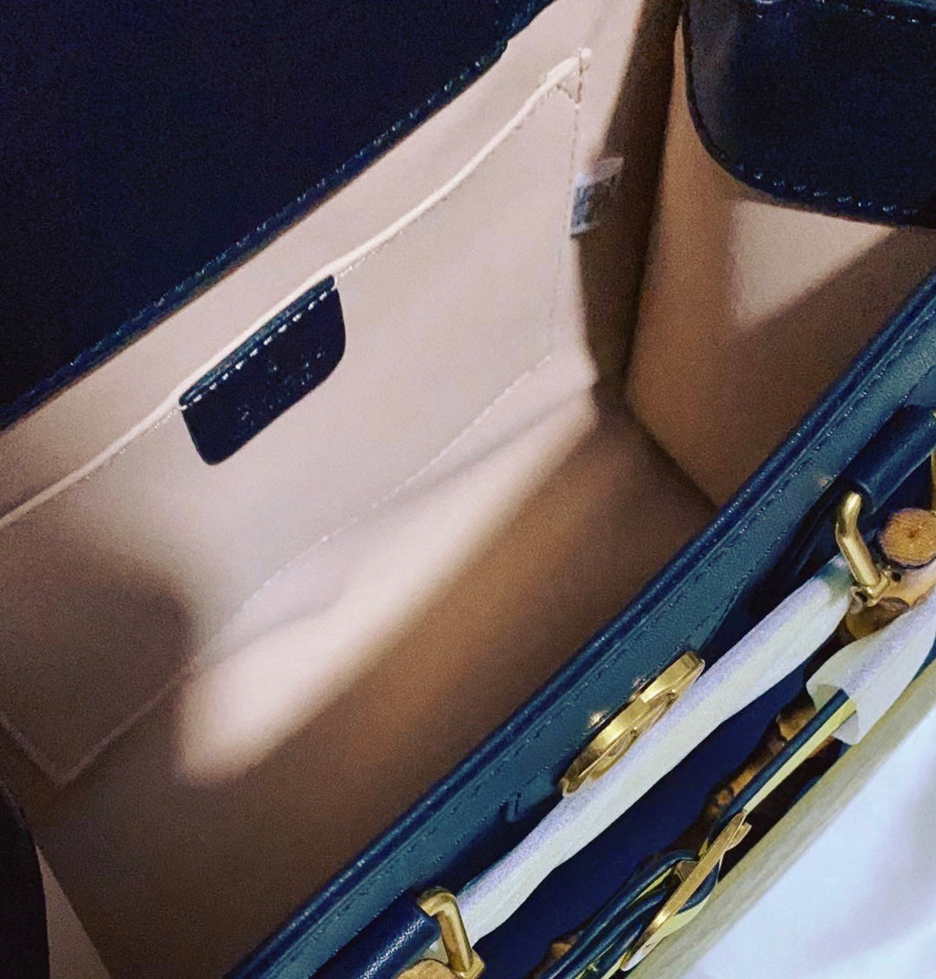 B1X93B118 Popular  leather bag 