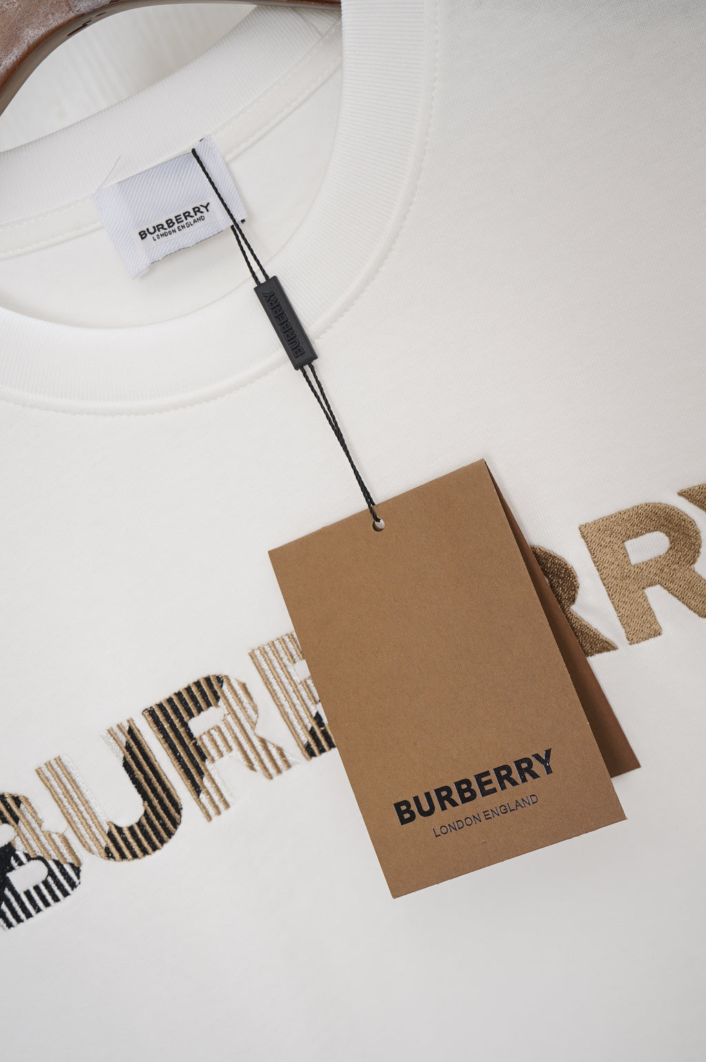 U1R76R8 Popular T-shirts
