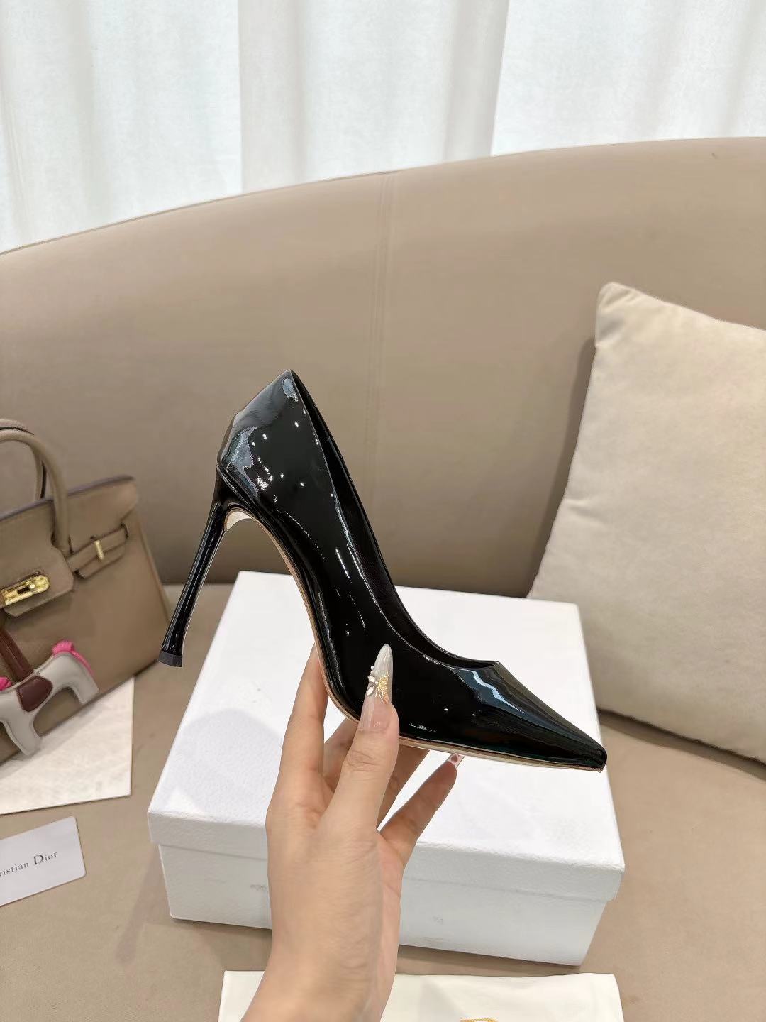 Z2Q95D124 Popular high-quality leather Shoes