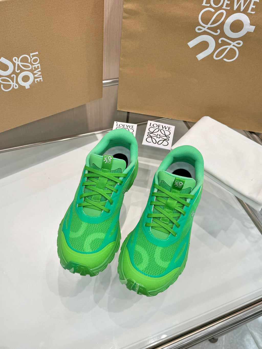 Z1Q95C19  Popular  shoes