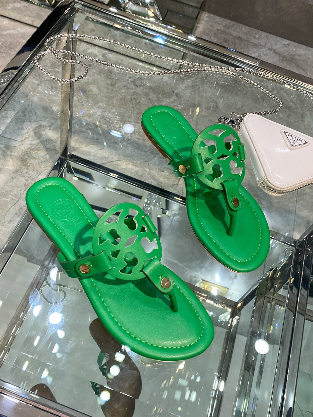 Z2Z85A2  Popular leather Shoes