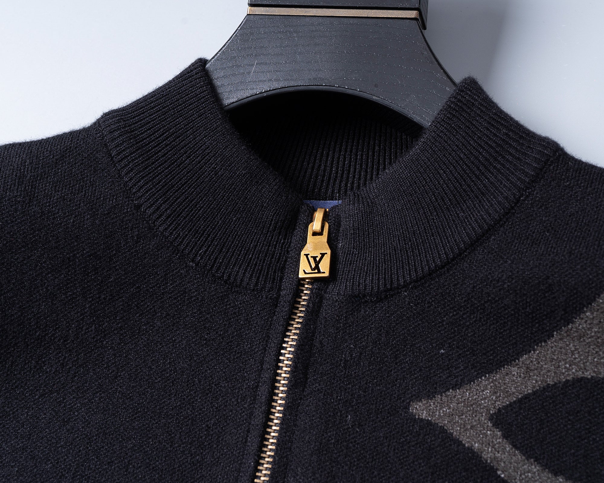 U1Z85E122 Popular Sweaters