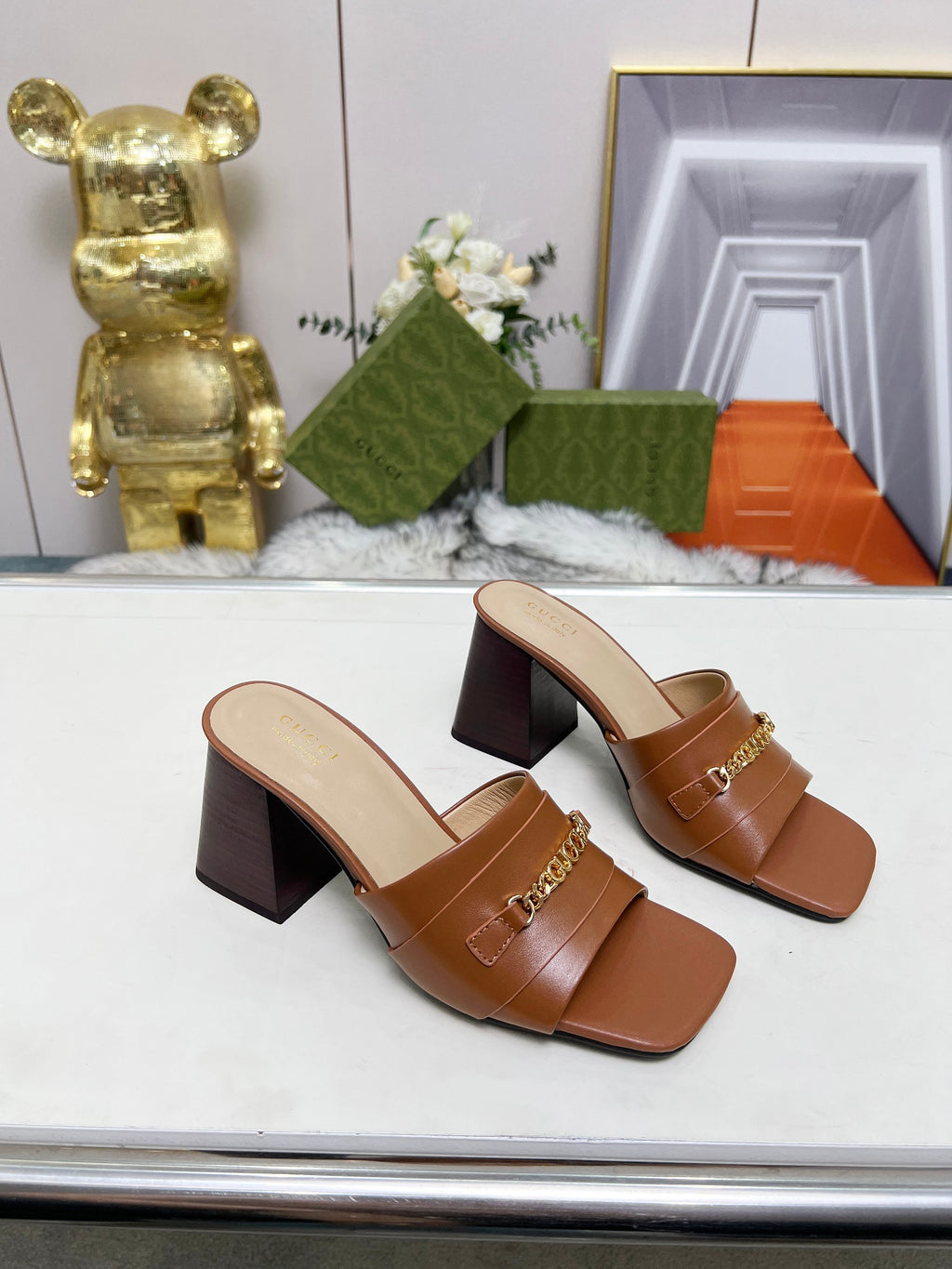 Z2N75B11  Popular leather High heels