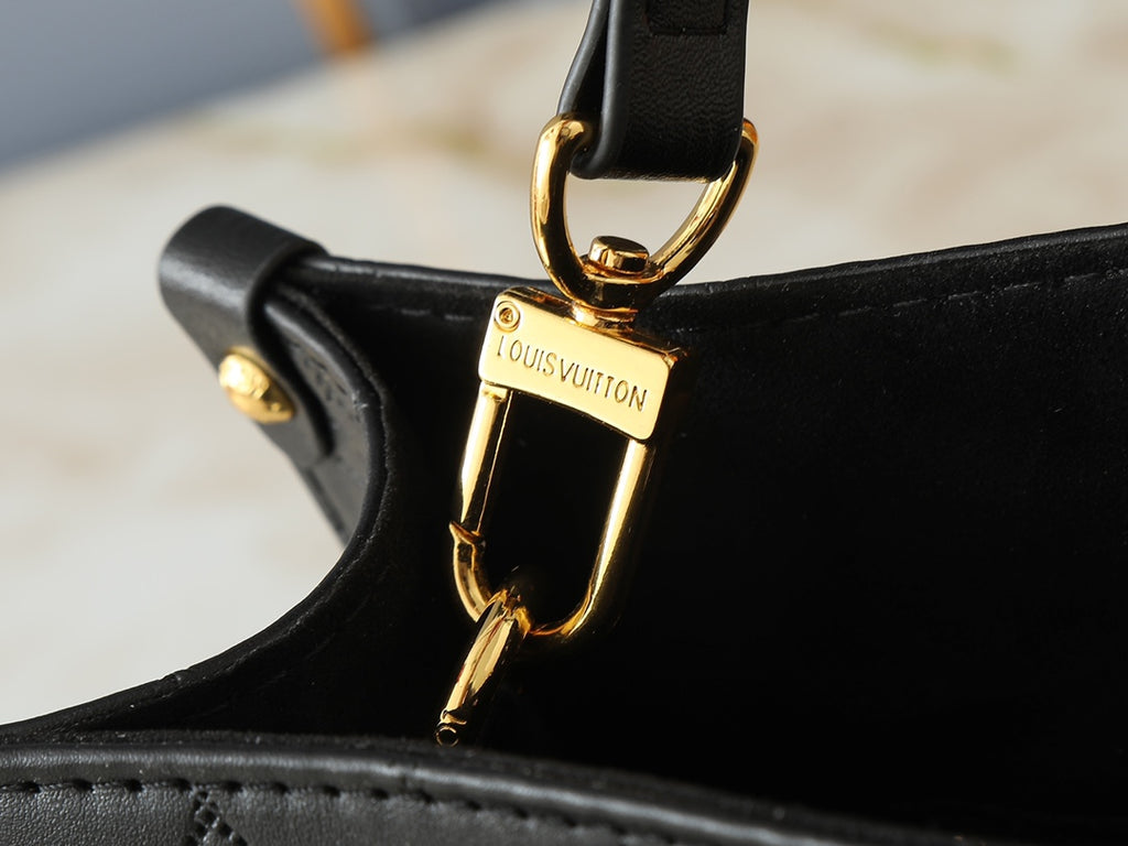 B1W35E93 Popular  leather bag