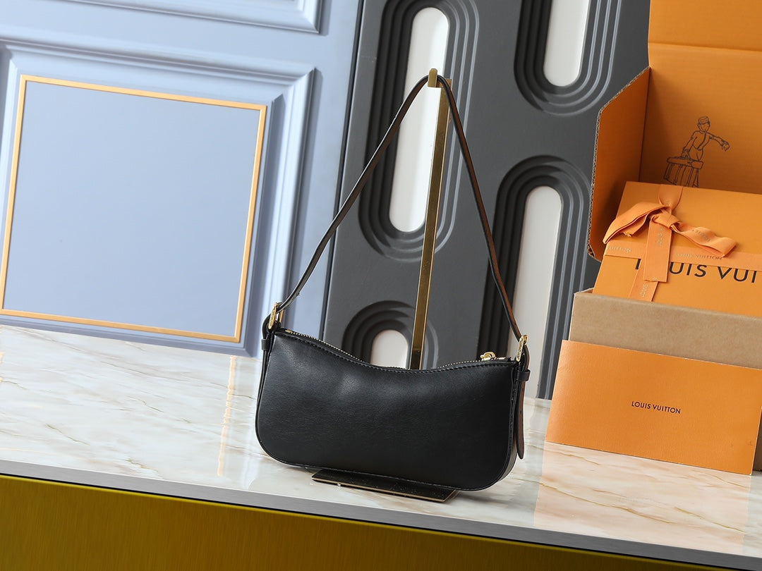 B1R15E23 Popular  leather bag