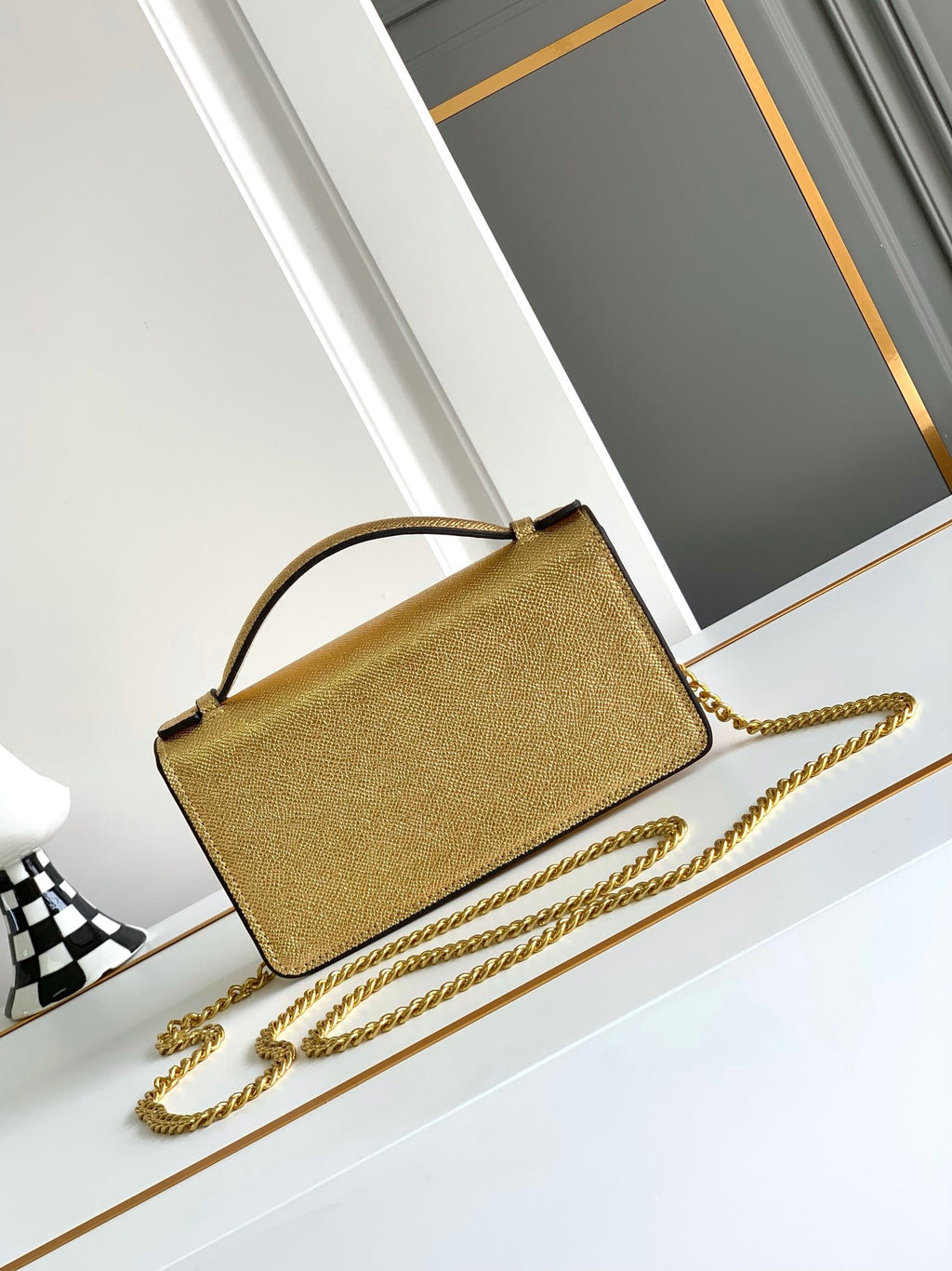 B1X44VL272 Popular leather bag 