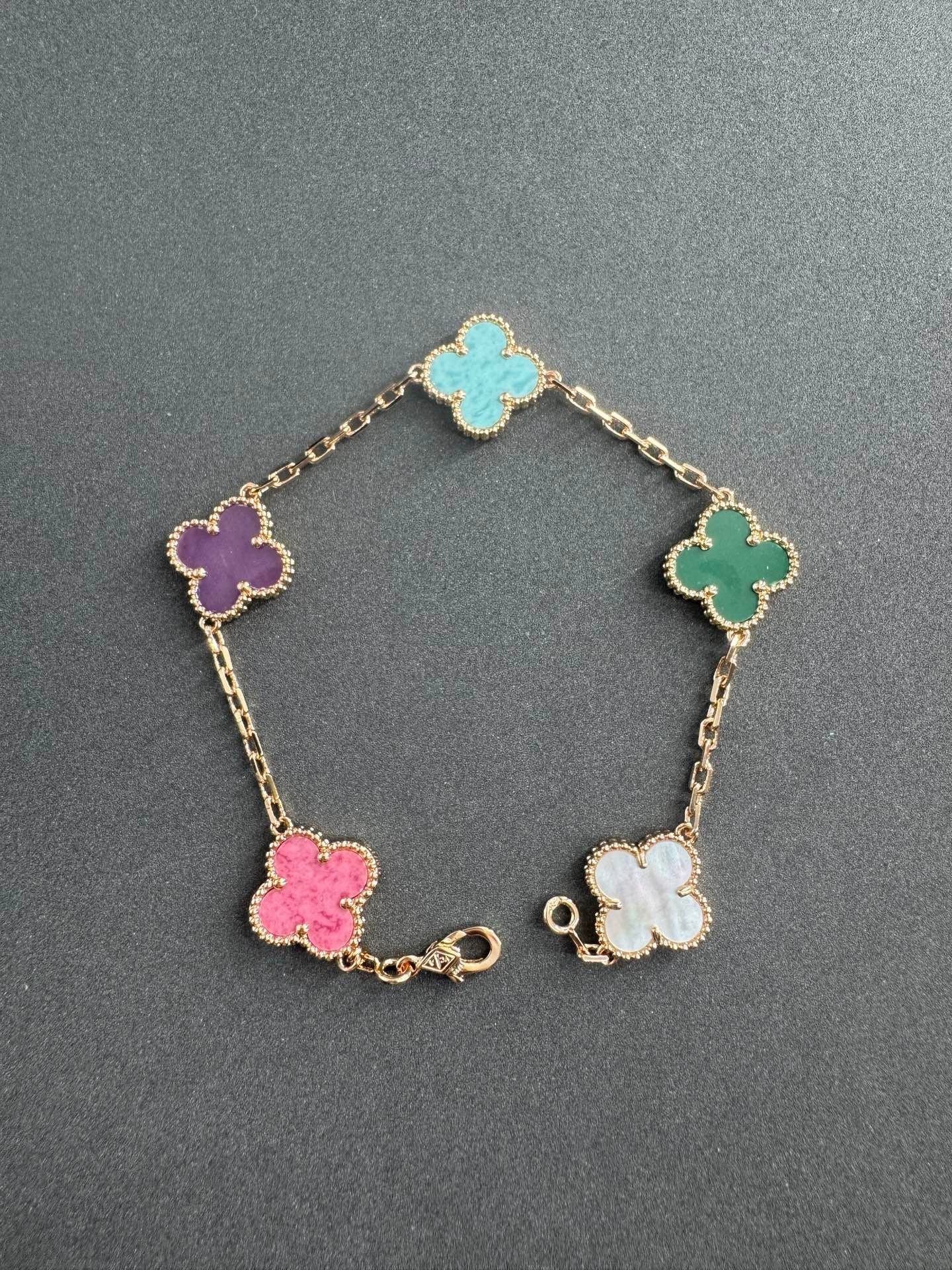 X5N76VA35K Popular Bracelets
