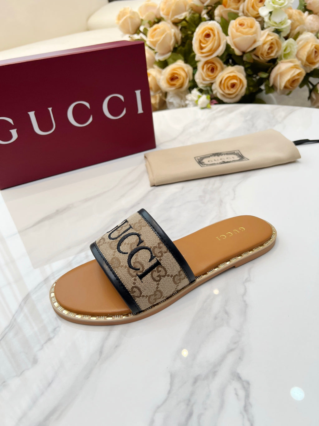 Z2Q55B29 Popular high-quality  Shoes