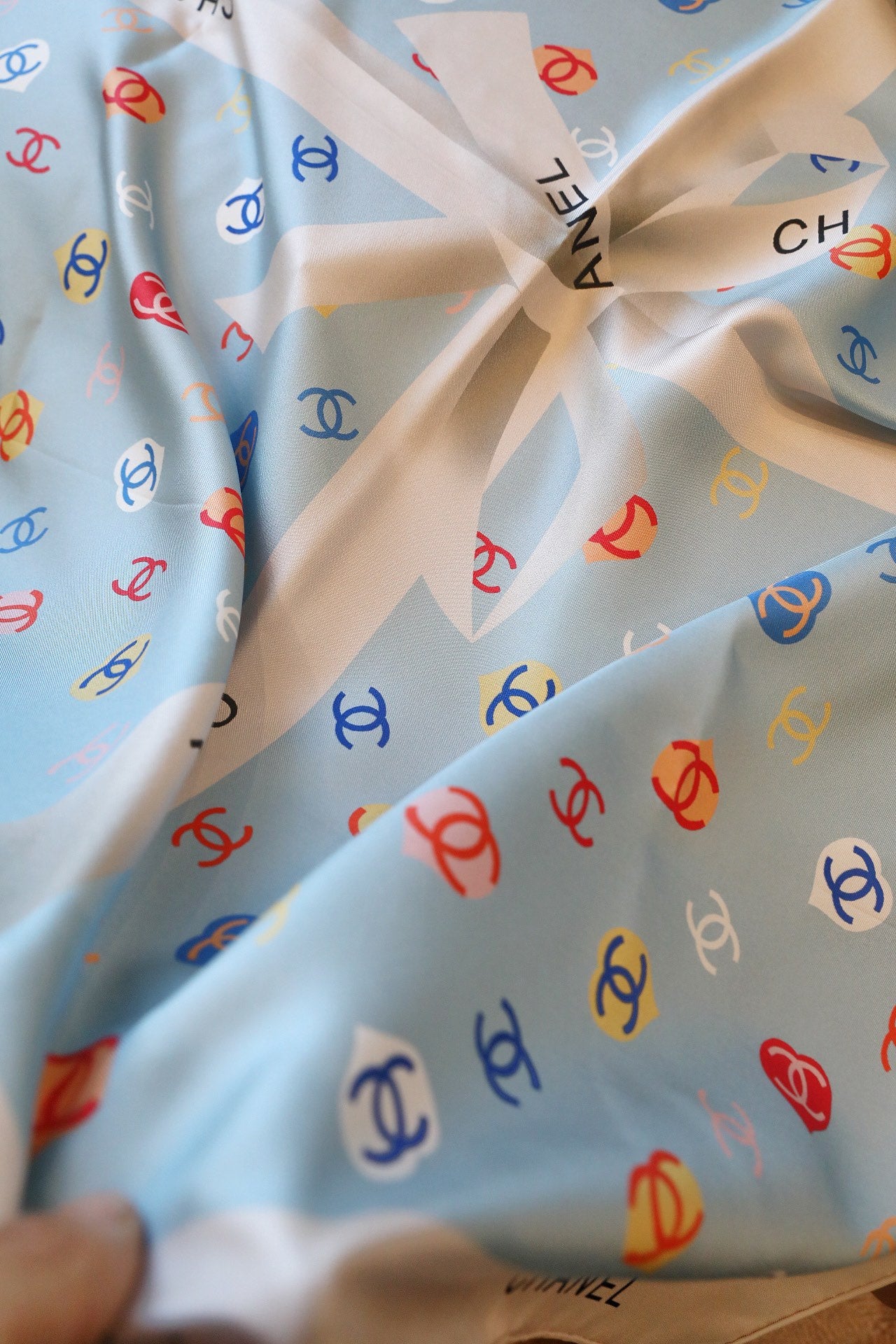 W1N46C16  Popular Silk Scarve