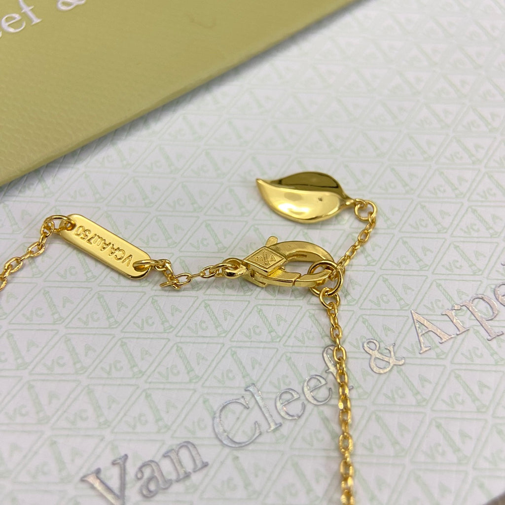 X5Q85VA250X Popular Necklace