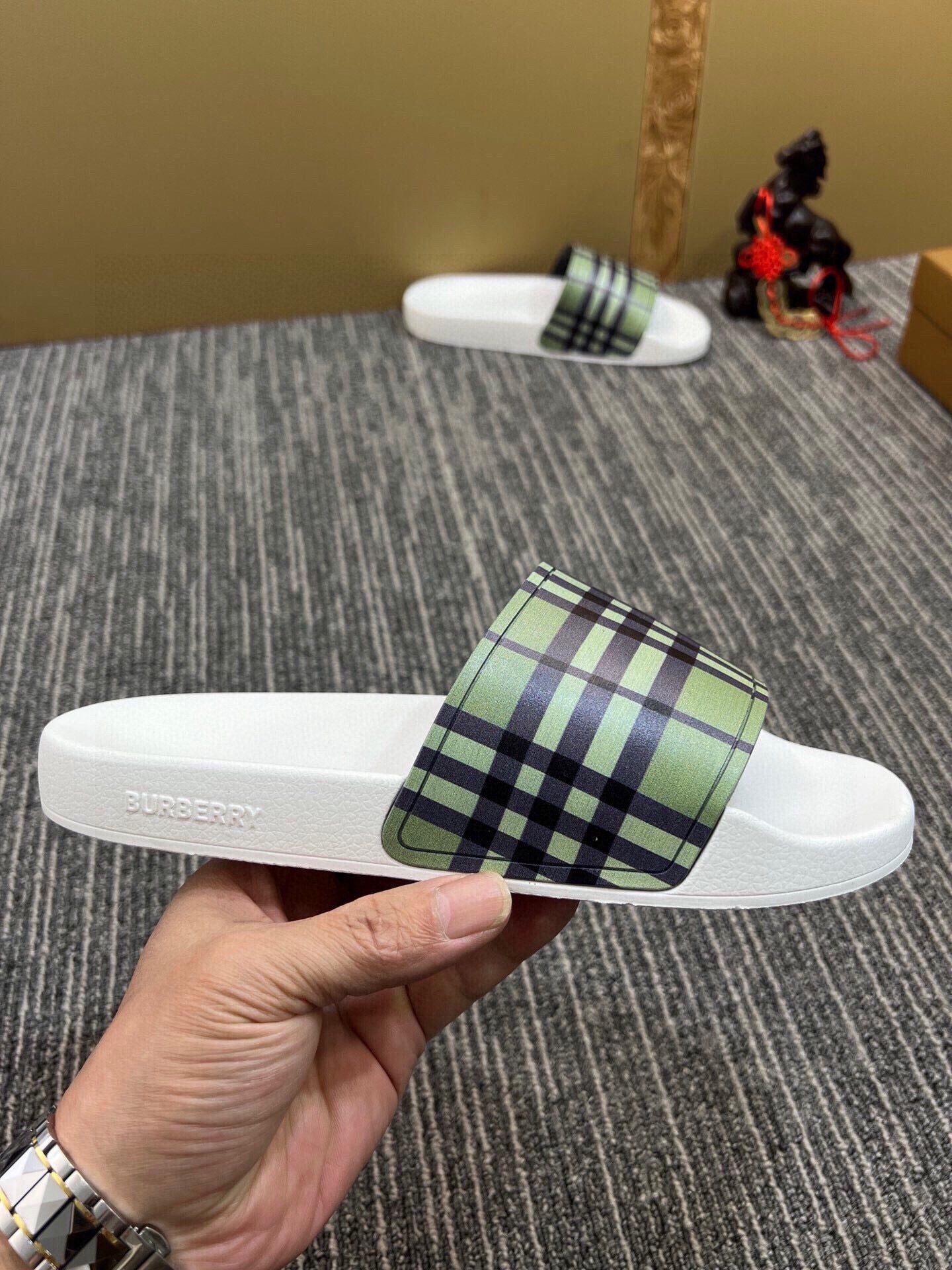 Z5Z35R260 Popular Slippers