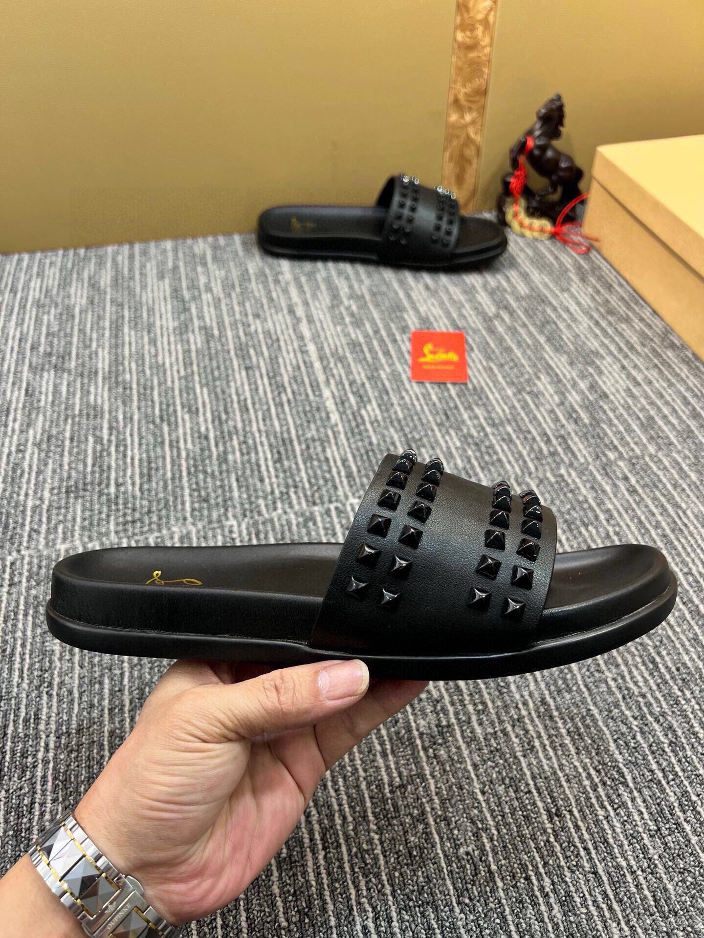 Z5ZA126 Popular slippers
