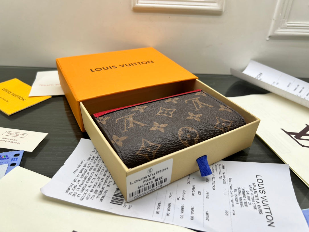 B1N55E43 Popular  leather wallets
