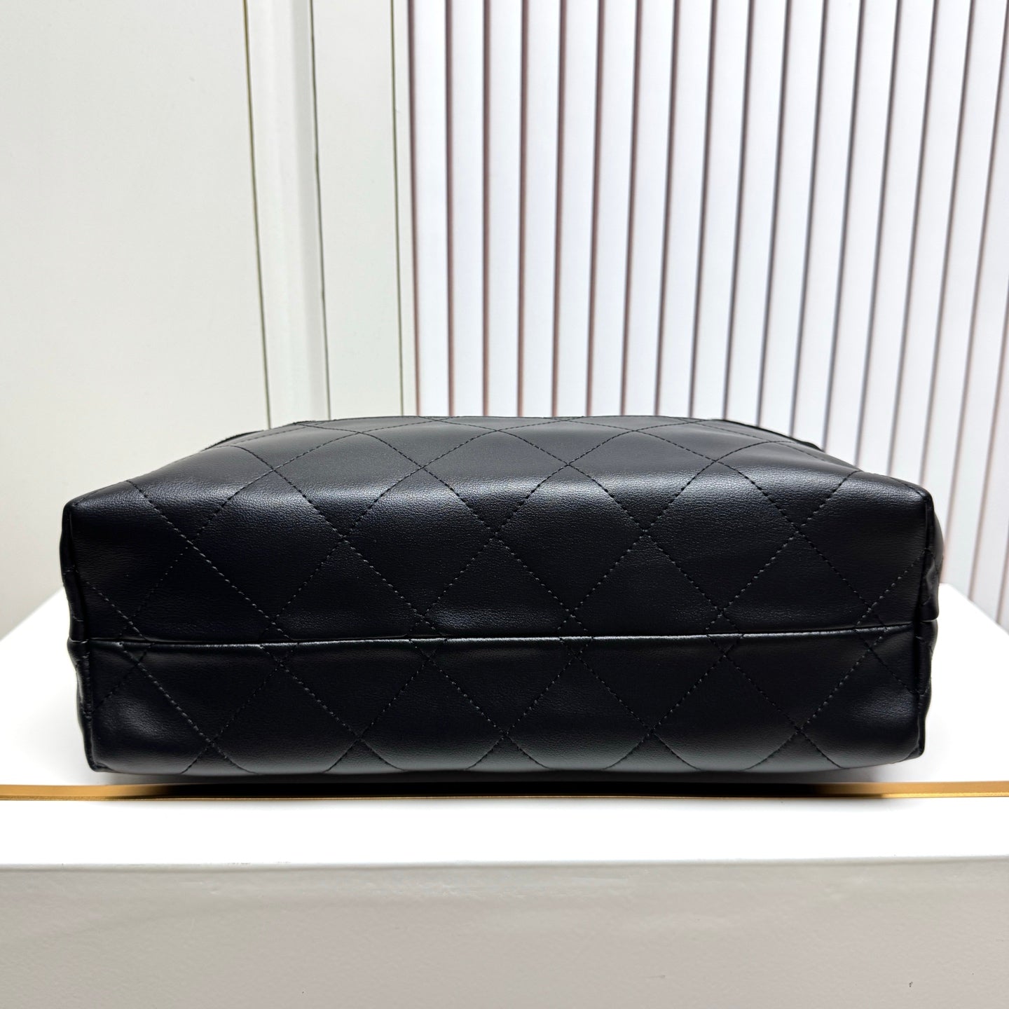 B1P46C17 Popular leather bag