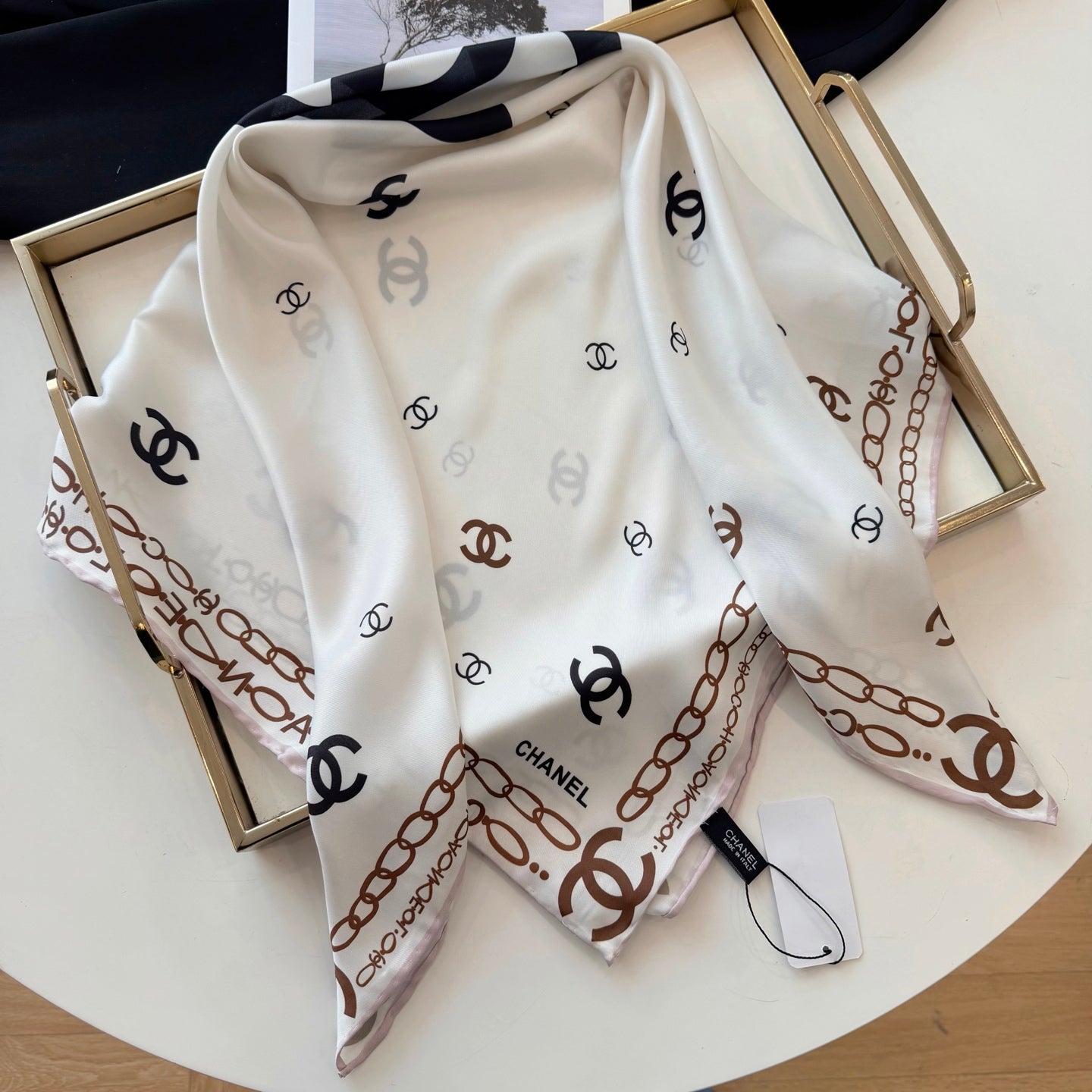 W1N4610 Popular Silk Scarve