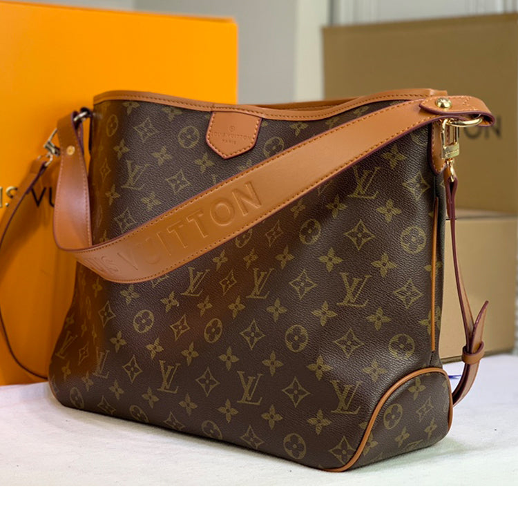 B1X51E01 Popular  leather bag 