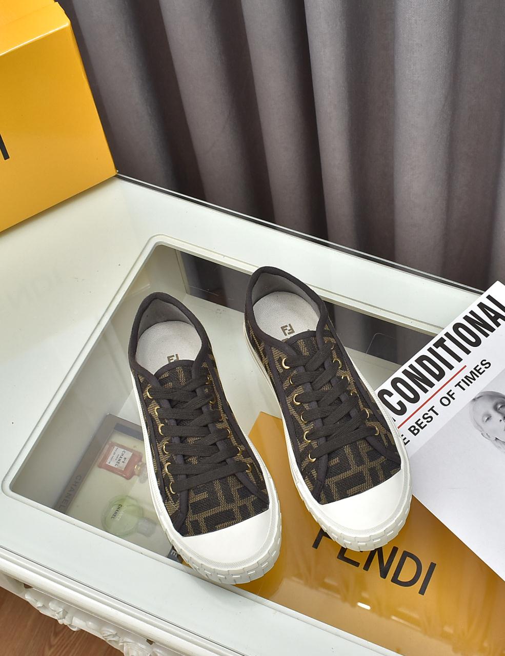 Z2YF2 Popular Sneakers