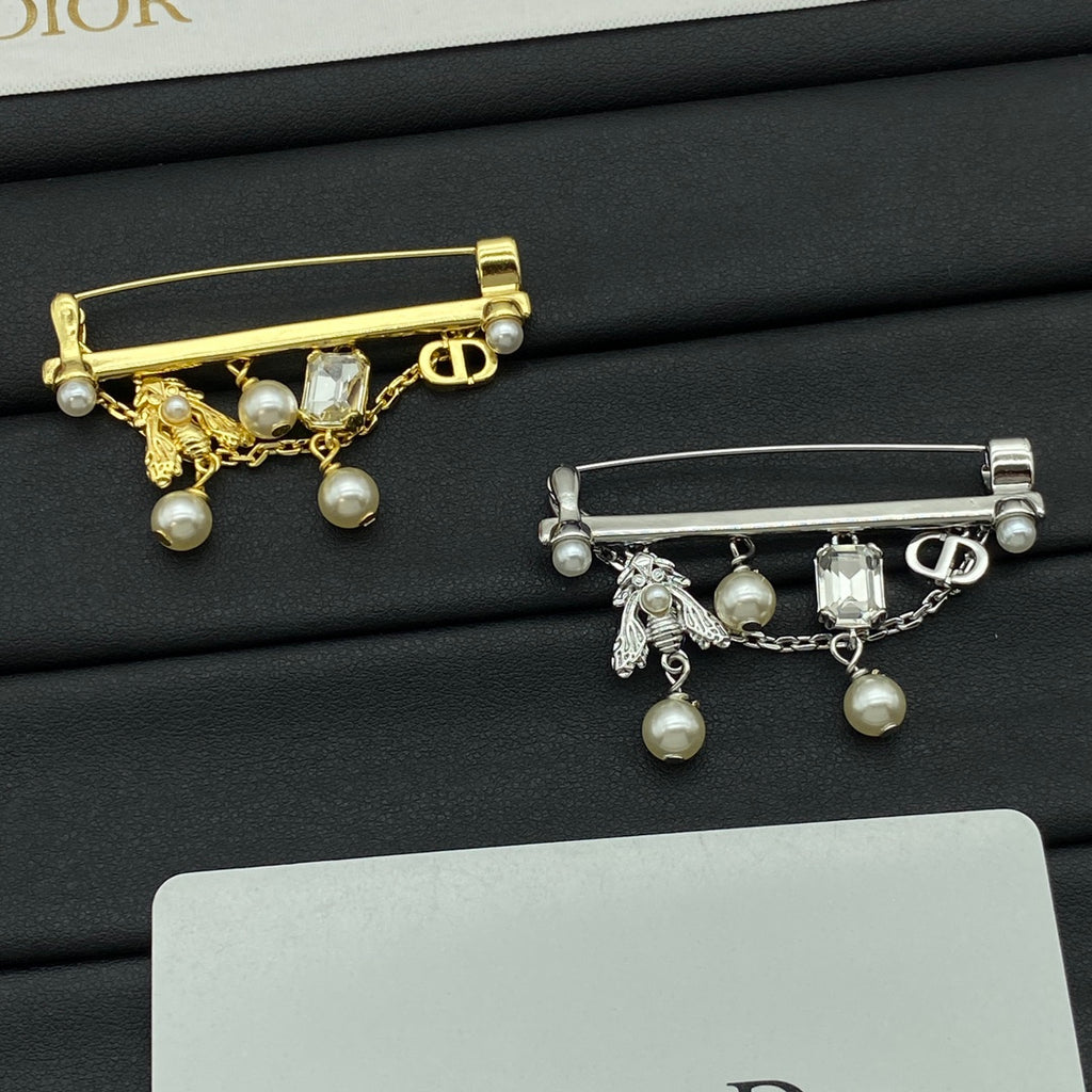 X1ZD1072   Popular Brooch