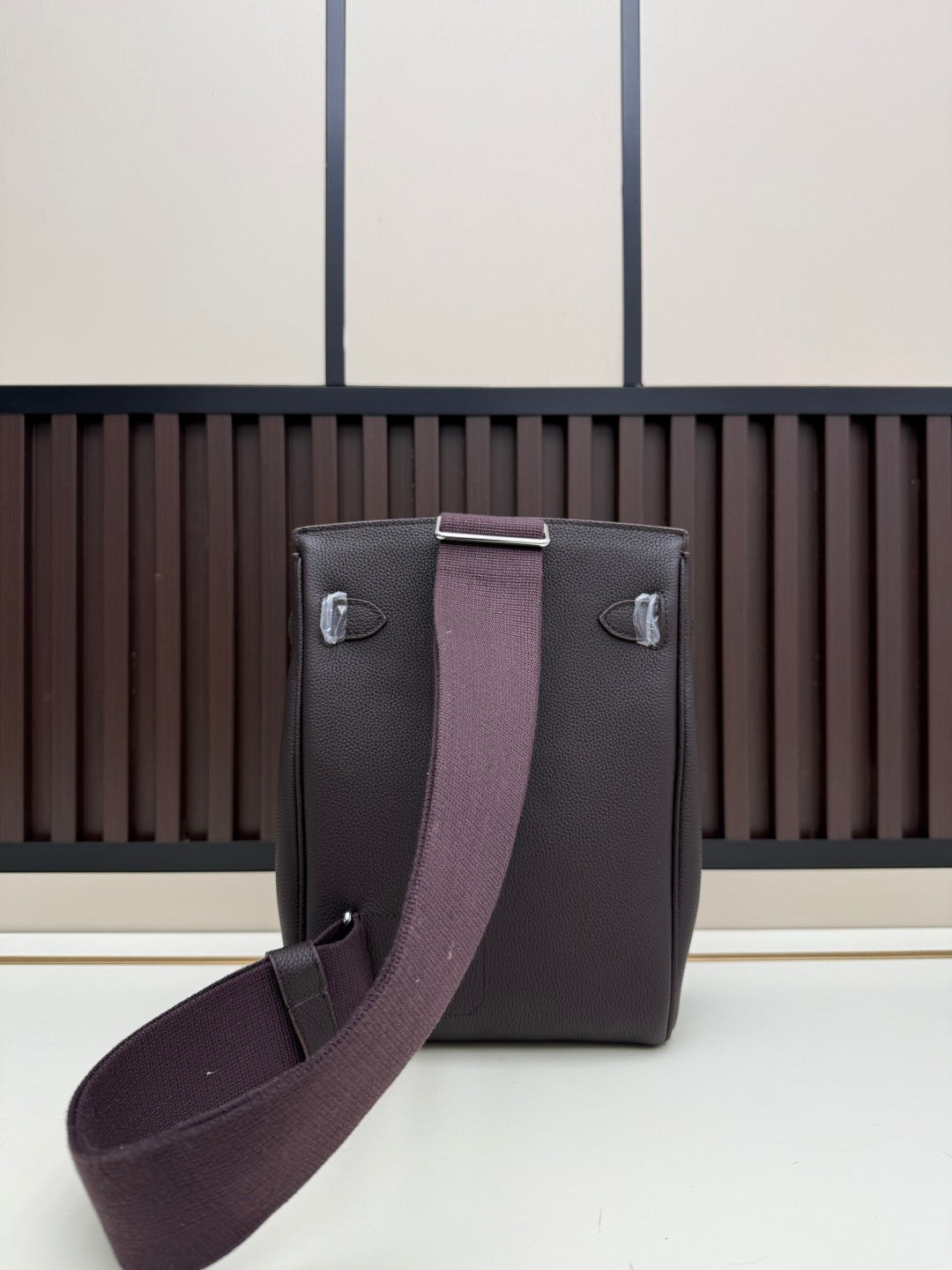 B1P36H45 Popular leather bag
