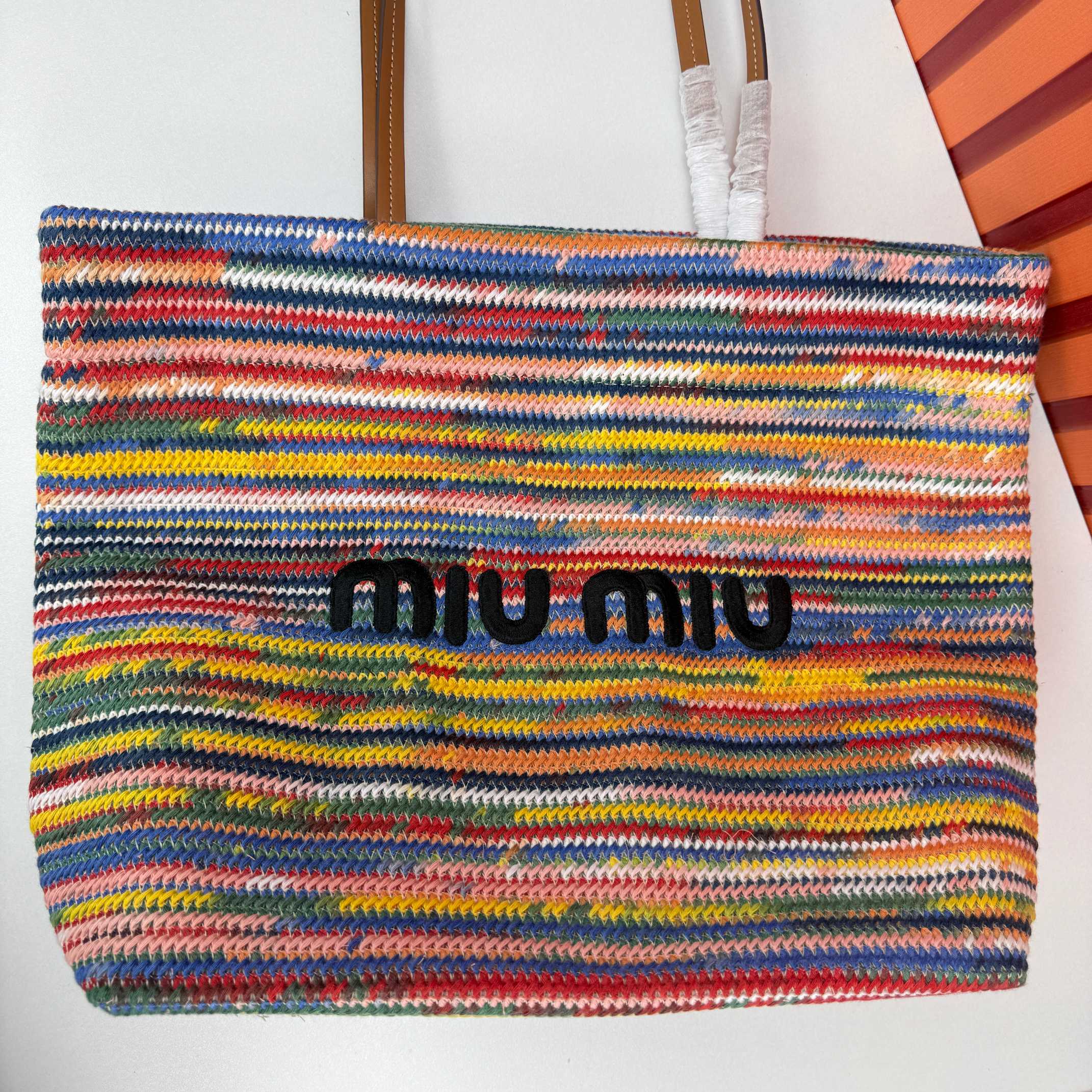 B1P46A165 Popular woven bags