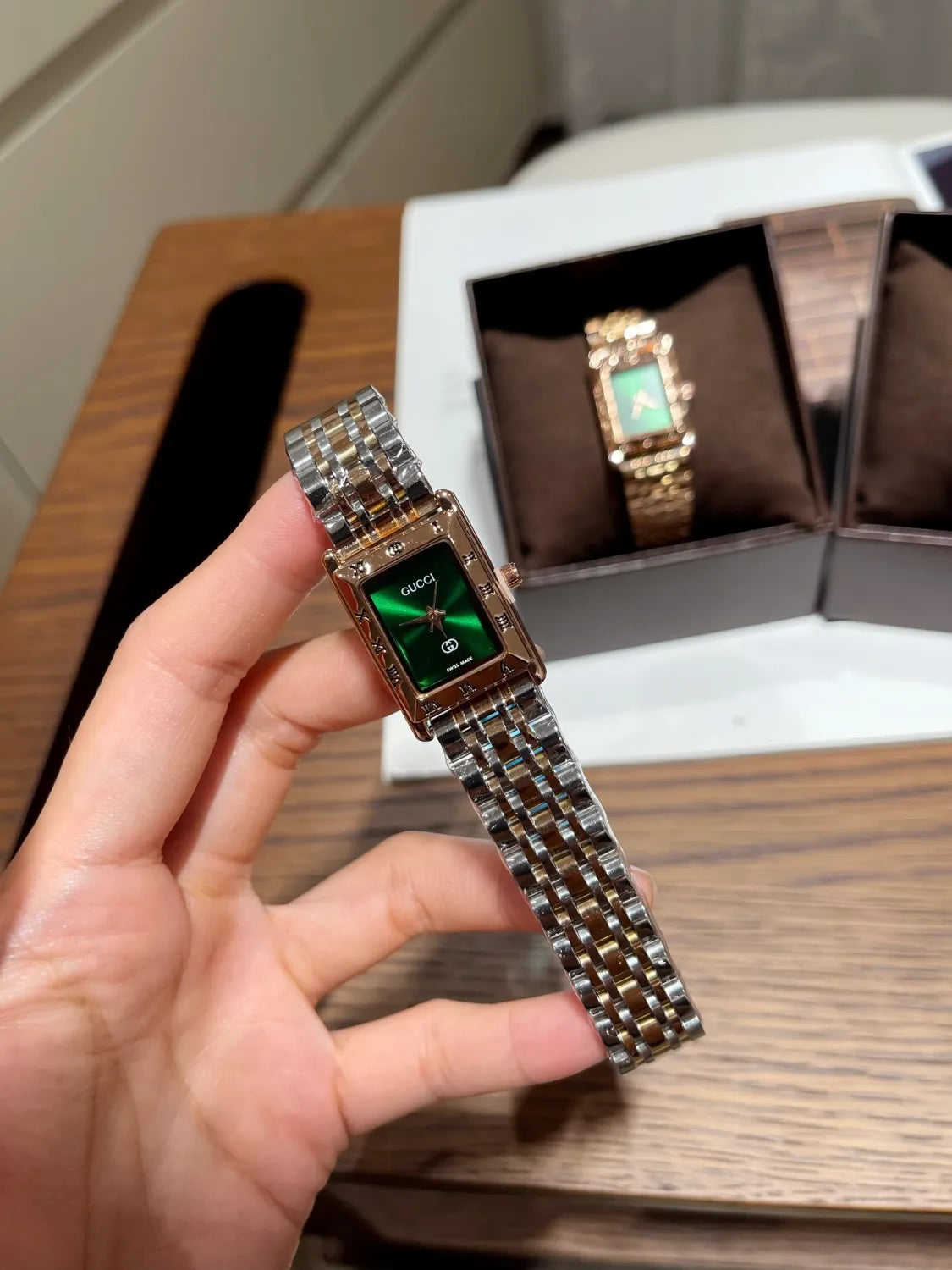 L1R36B82 Popular Watches
