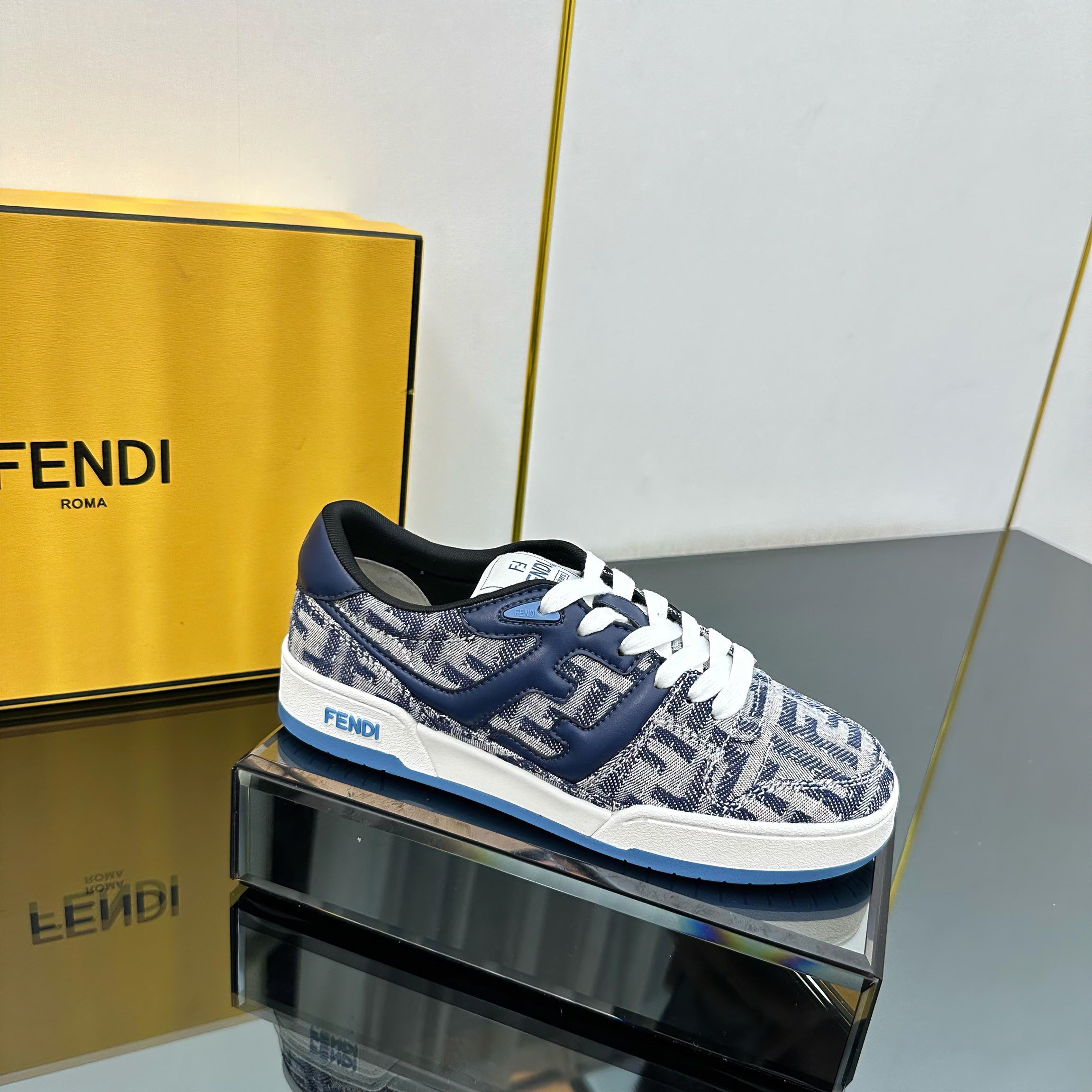 Z2Q105F420 Popular high-quality Shoes